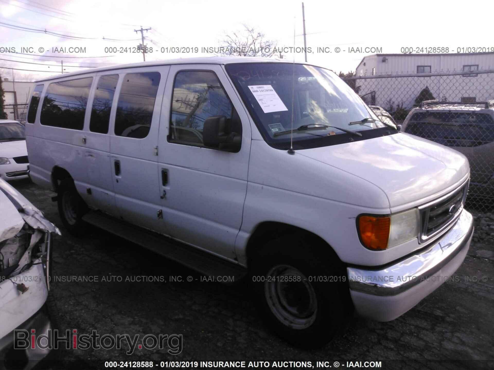Photo 1FBSS31L63HB38438 - FORD ECONOLINE 2003