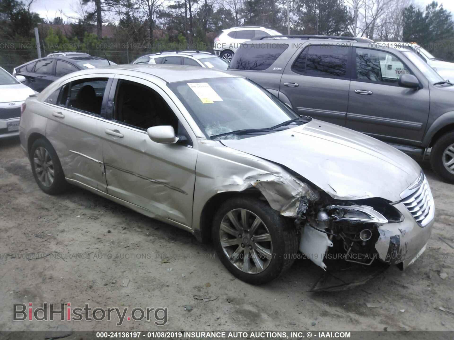 Фотография 1C3CCBBB7DN732749 - CHRYSLER 200 2013