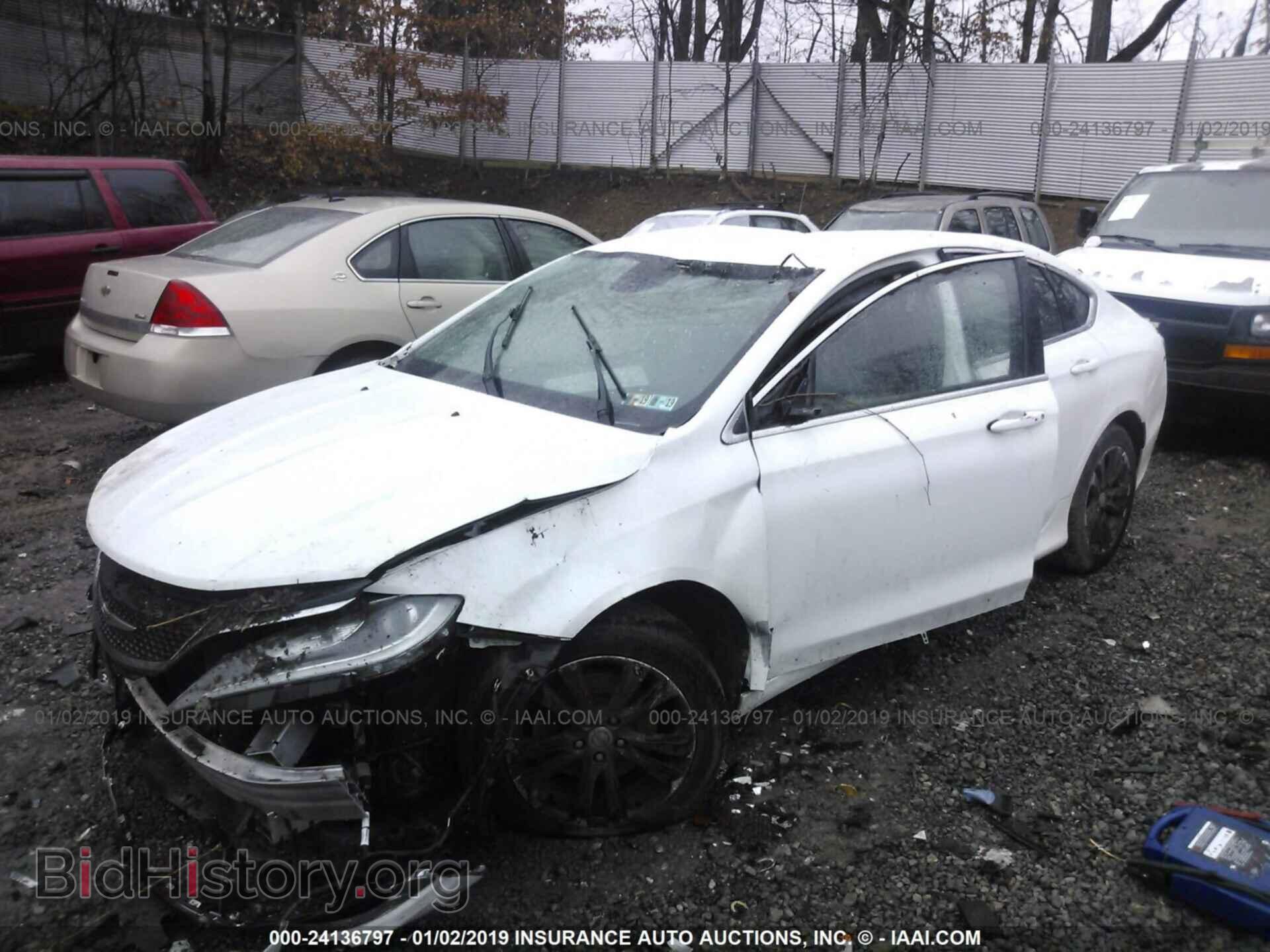 2015 CHRYSLER 200 - VIN: 1C3CCCABXFN683086 - Photo 2