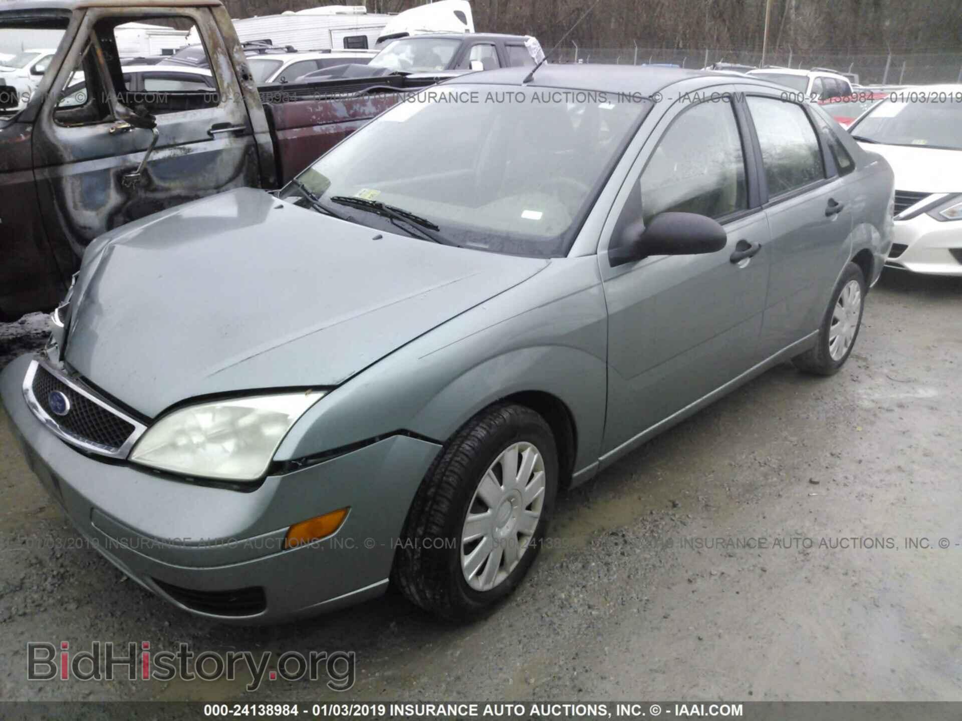 2005 FORD FOCUS - VIN: 1FAFP34N25W140929 - Фото 2