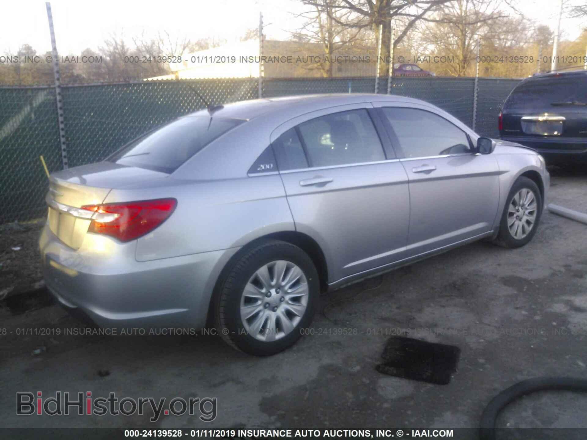 2013 CHRYSLER 200 - VIN: 1C3CCBAB3DN648364 - Фото 4