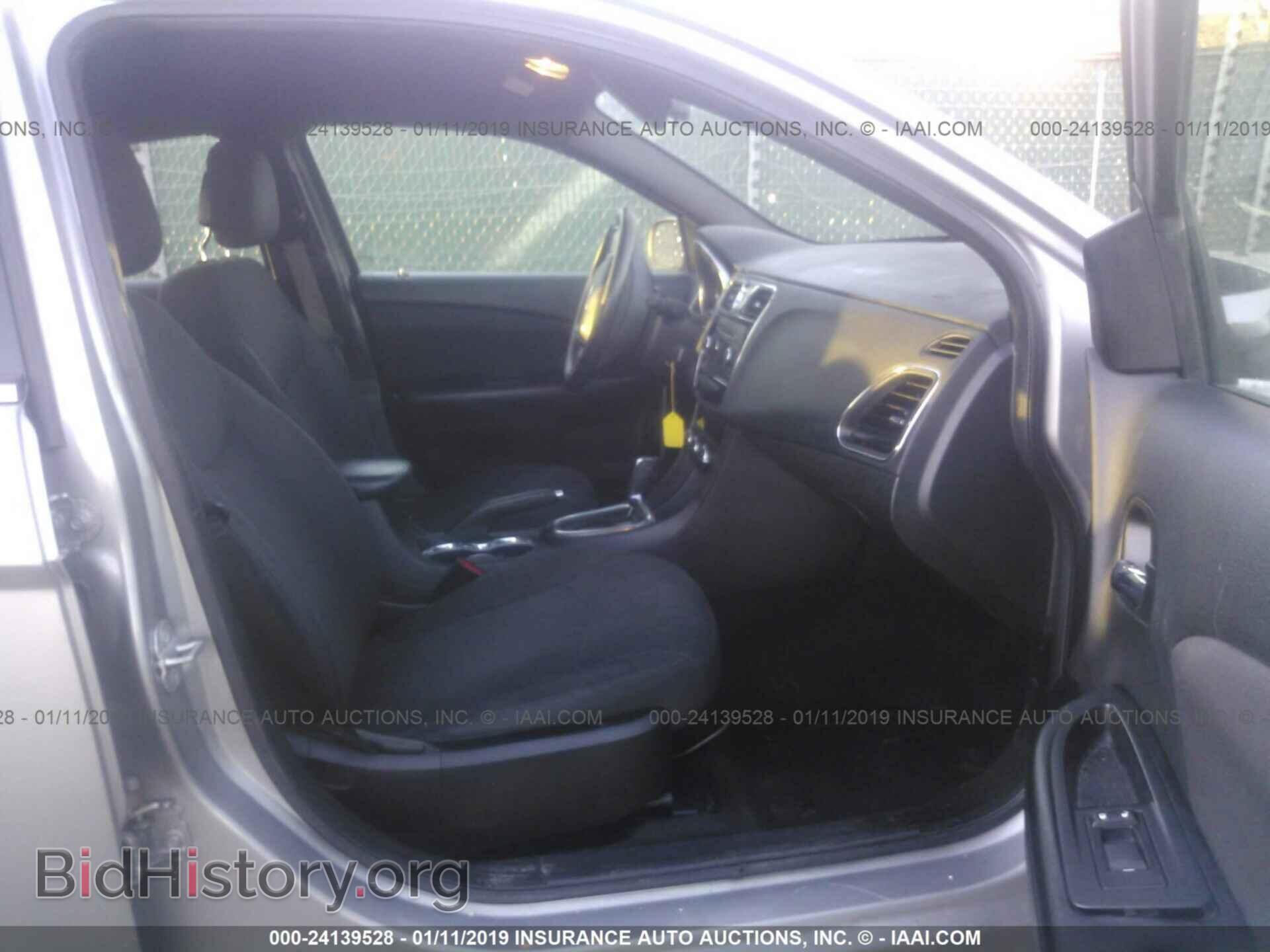 2013 CHRYSLER 200 - VIN: 1C3CCBAB3DN648364 - Фото 5
