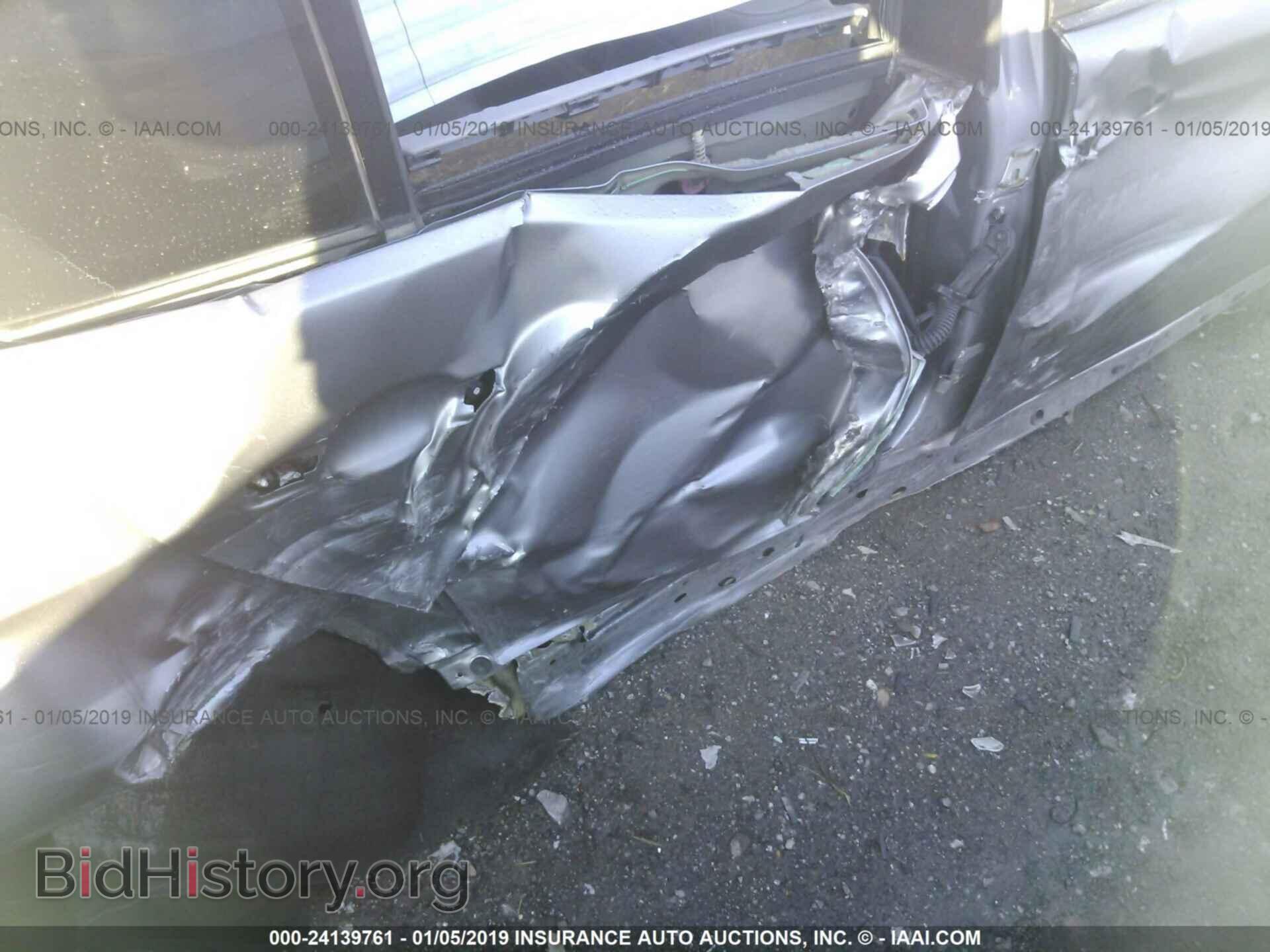 2010 BMW 335 - VIN: WBAPL3C58AA408463 - Photo 6