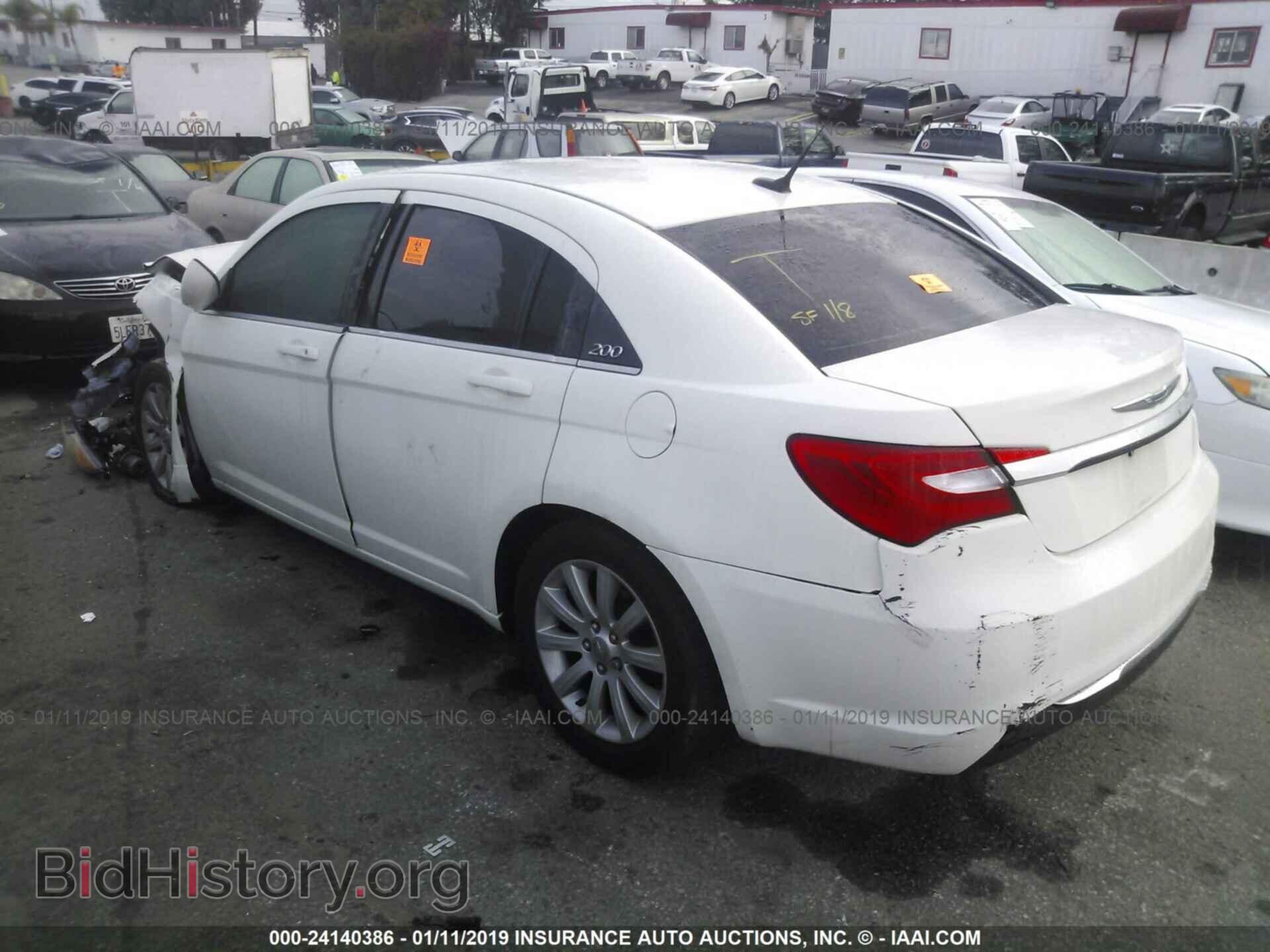 2011 CHRYSLER 200 - VIN: 1C3BC1FG8BN519172 - Фото 3