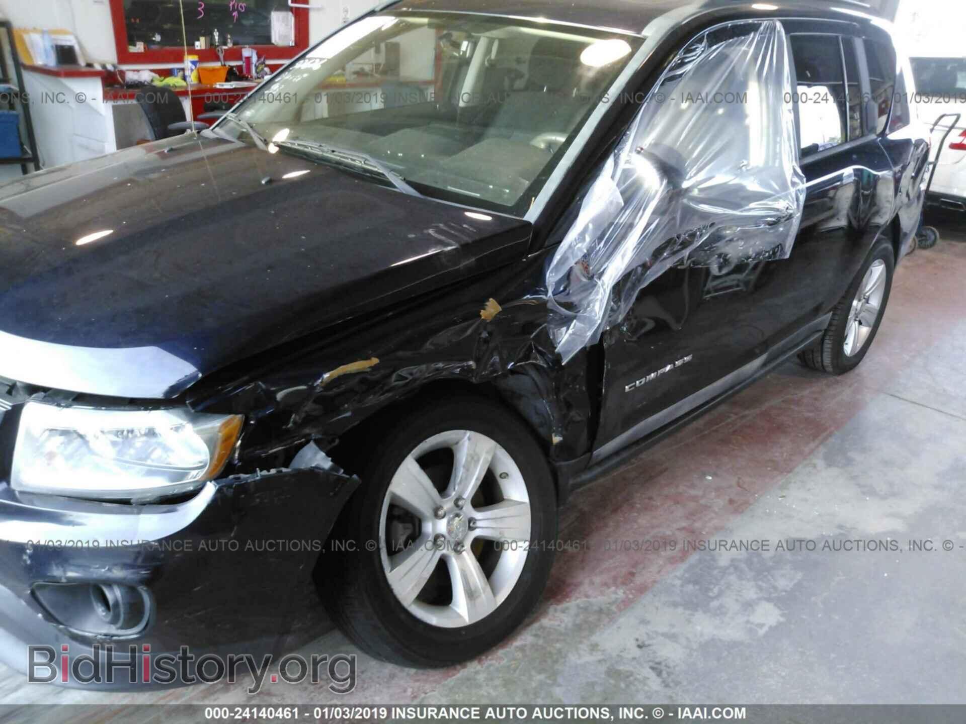 2011 JEEP COMPASS - VIN: 1J4NT1FB7BD137504 - Фото 2