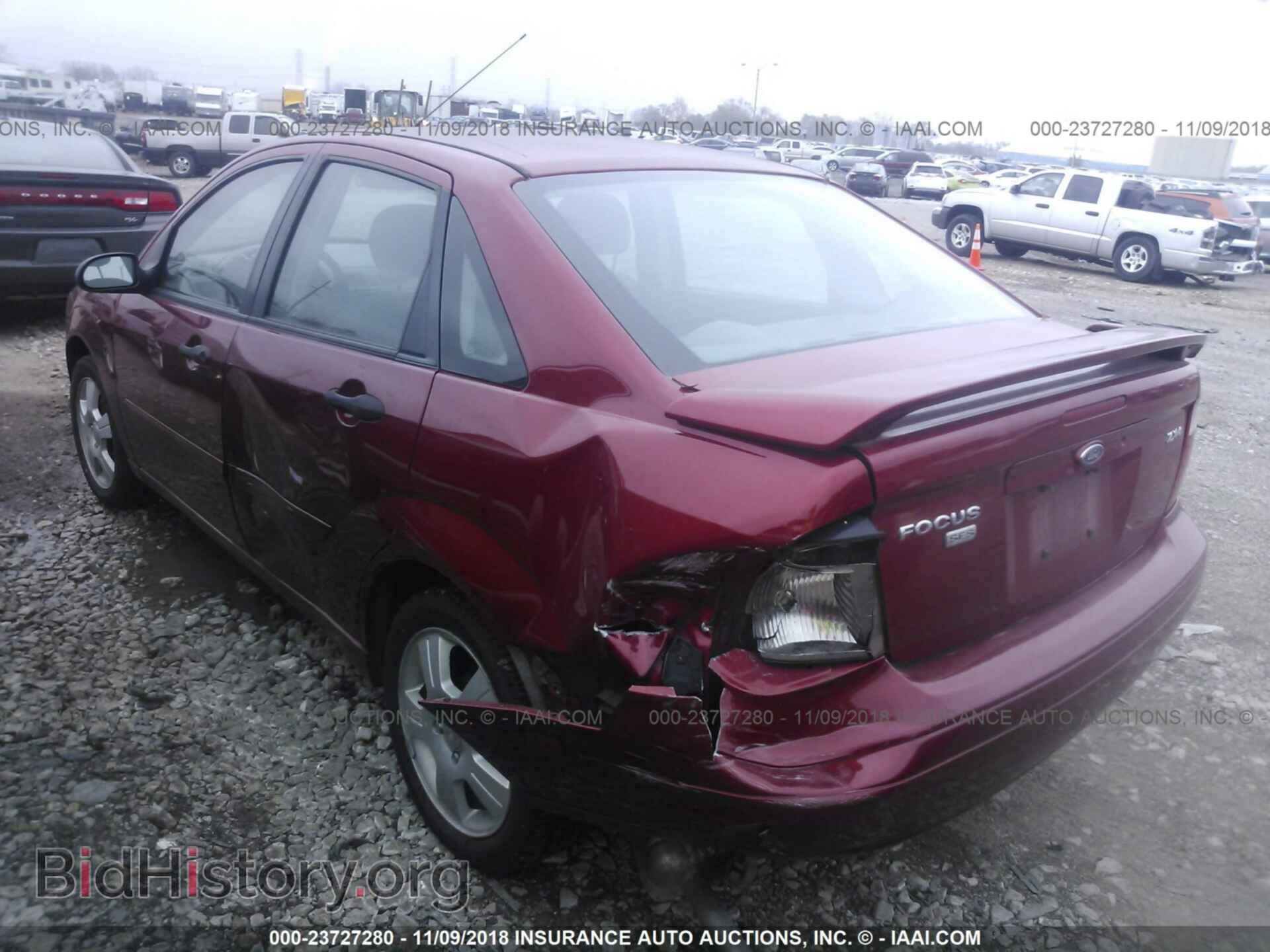2005 FORD FOCUS - VIN: 1FAFP34N05W144655 - Фото 3