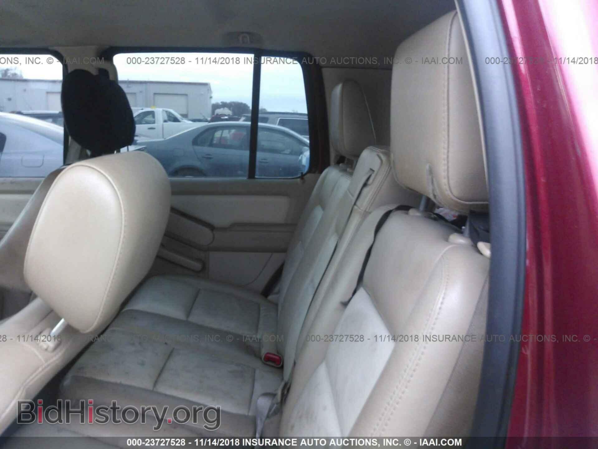2006 FORD EXPLORER - VIN: 1FMEU64E76UB66130 - Фото 8