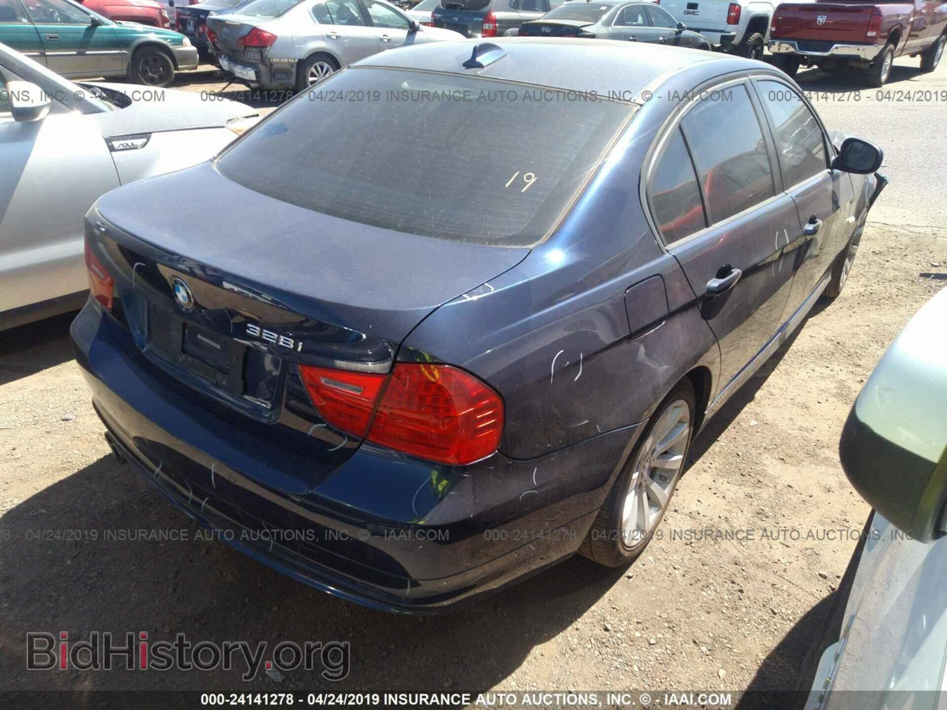 2011 BMW 328 - VIN: WBAPH5C55BA442973 - Фото 4