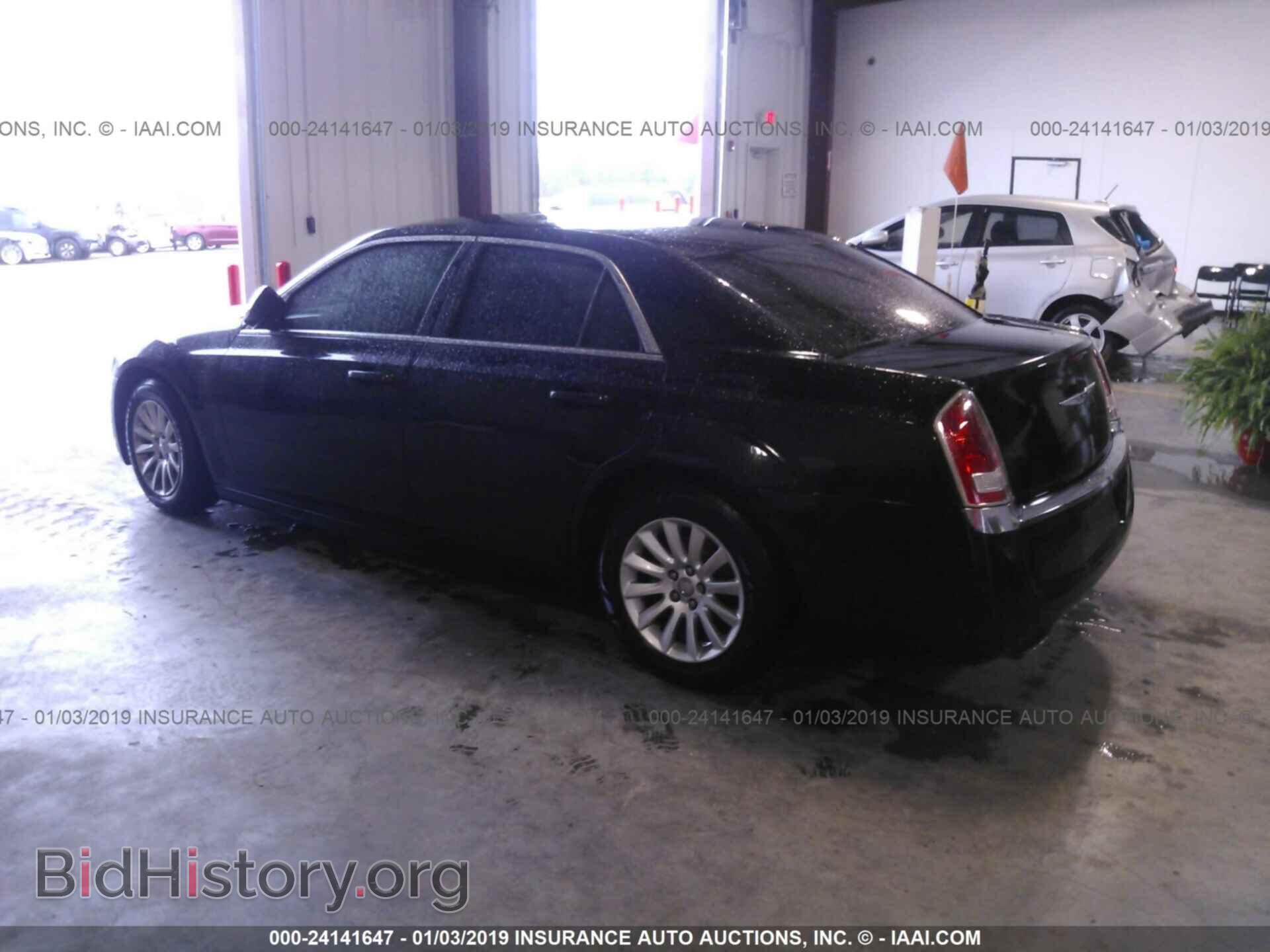 2014 CHRYSLER 300 - VIN: 2C3CCAAG5EH276283 - Фото 3