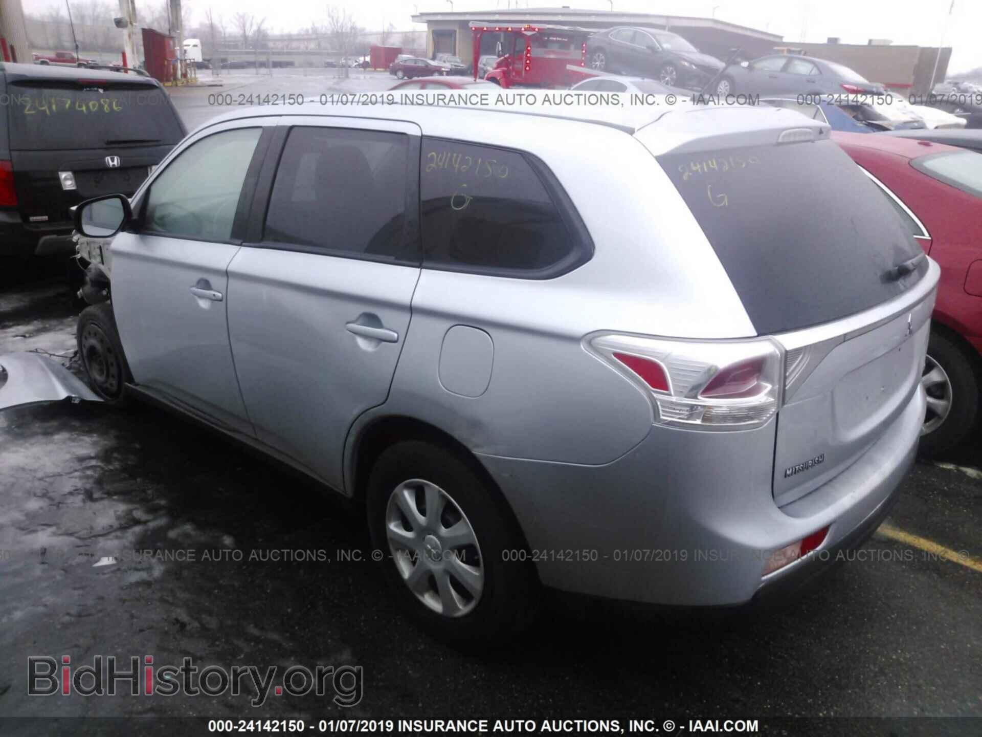 2014 Mitsubishi Outlander - VIN: JA4AD2A30EZ002163 - Фото 3