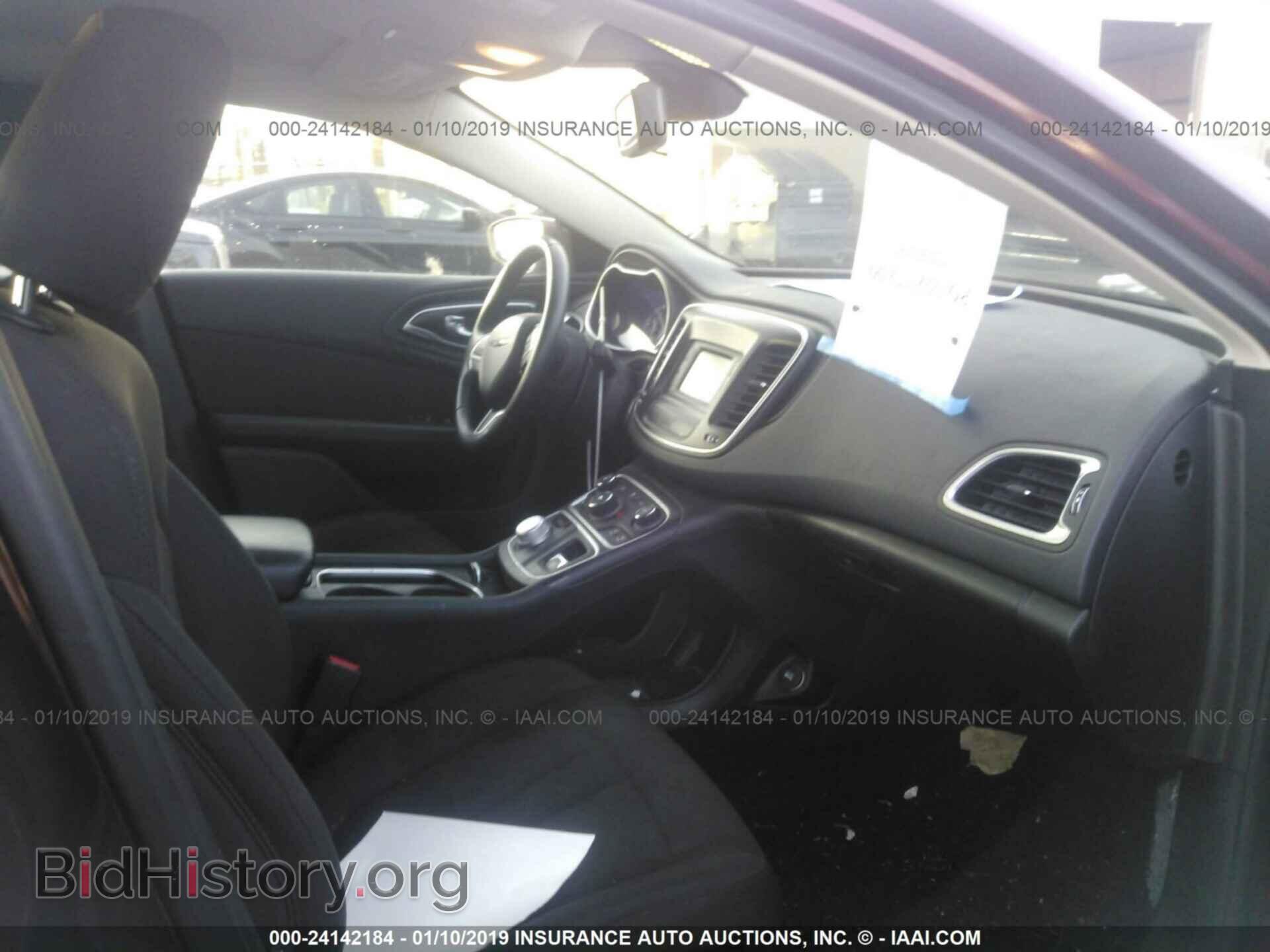 2016 CHRYSLER 200 - VIN: 1C3CCCAB3GN102741 - Photo 5