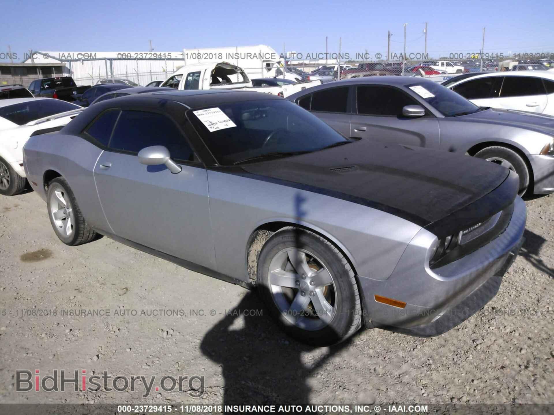 Photo 2C3CDYAGXCH204465 - DODGE CHALLENGER 2012
