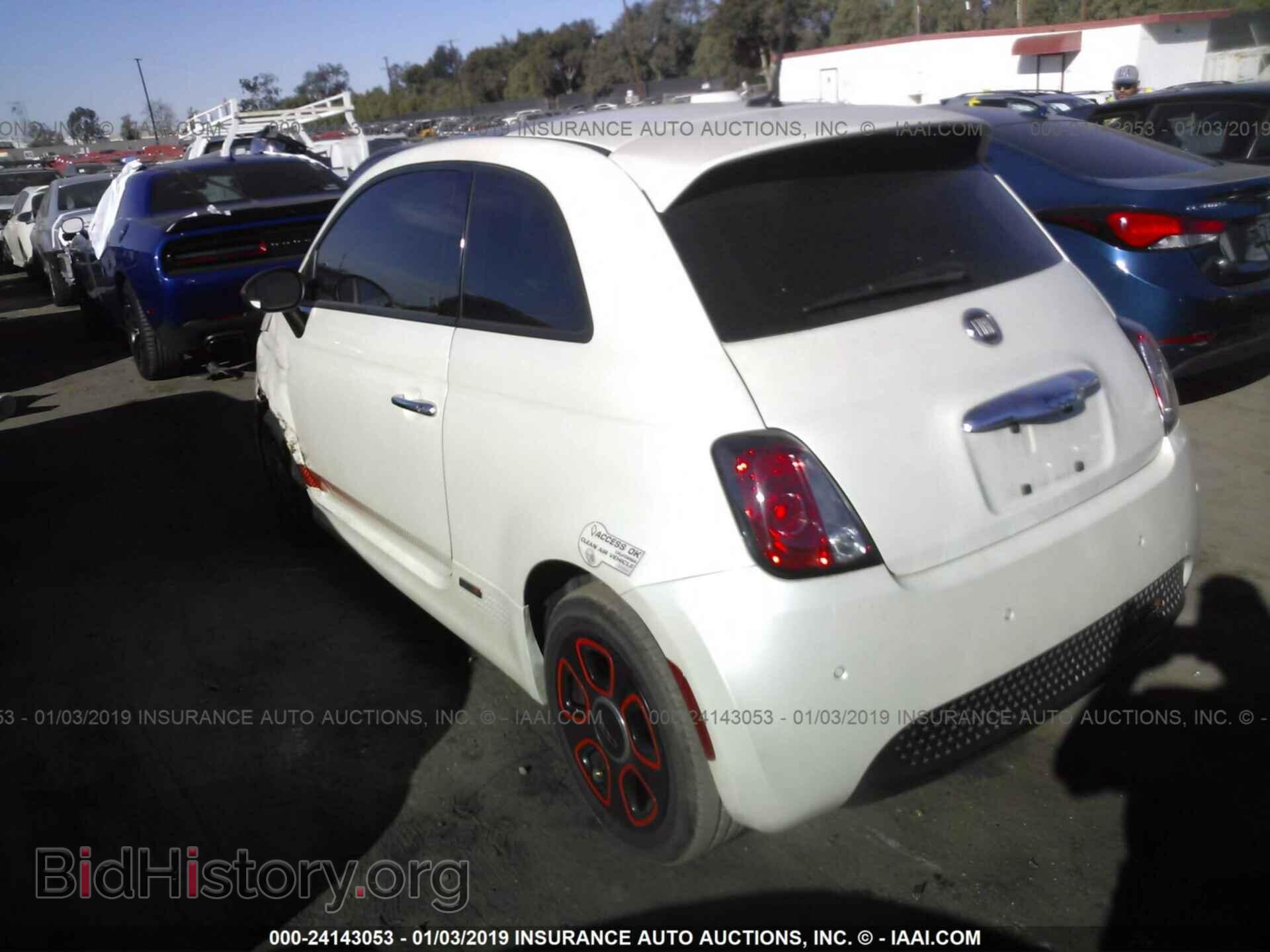2015 FIAT 500 - VIN: 3C3CFFGE6FT749885 - Фото 3