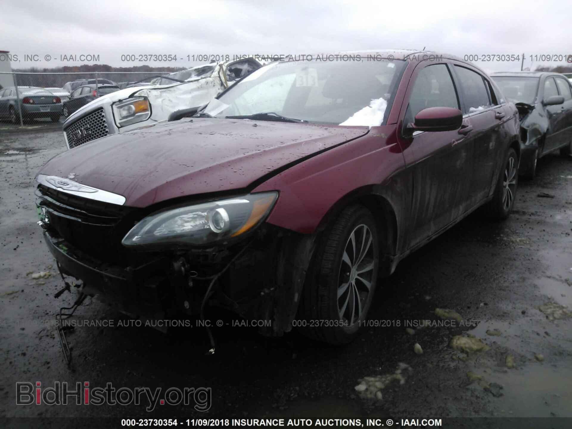 2013 CHRYSLER 200 - VIN: 1C3CCBCG1DN521153 - Фото 2