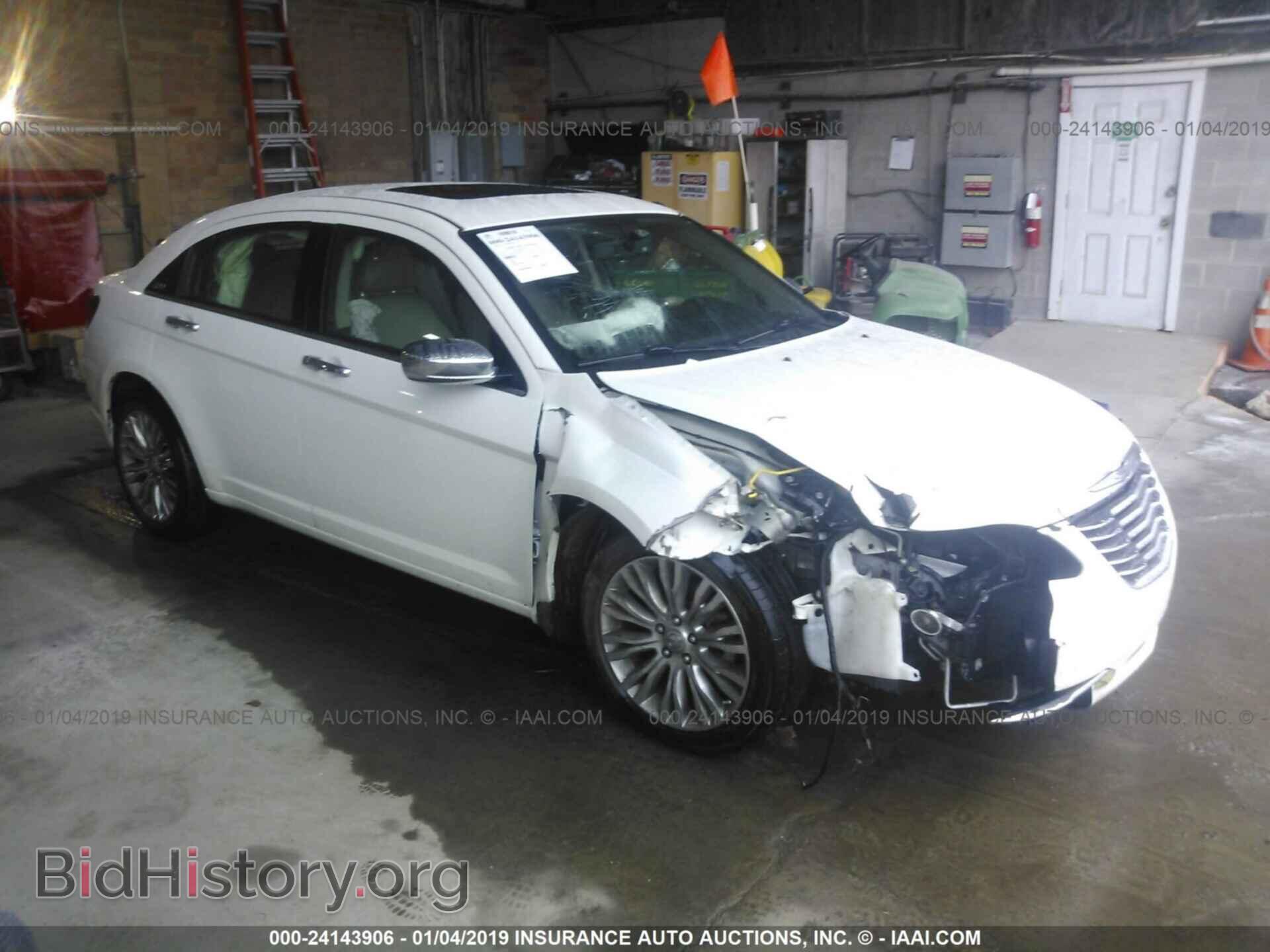 Photo 1C3BC2FG8BN503270 - CHRYSLER 200 2011