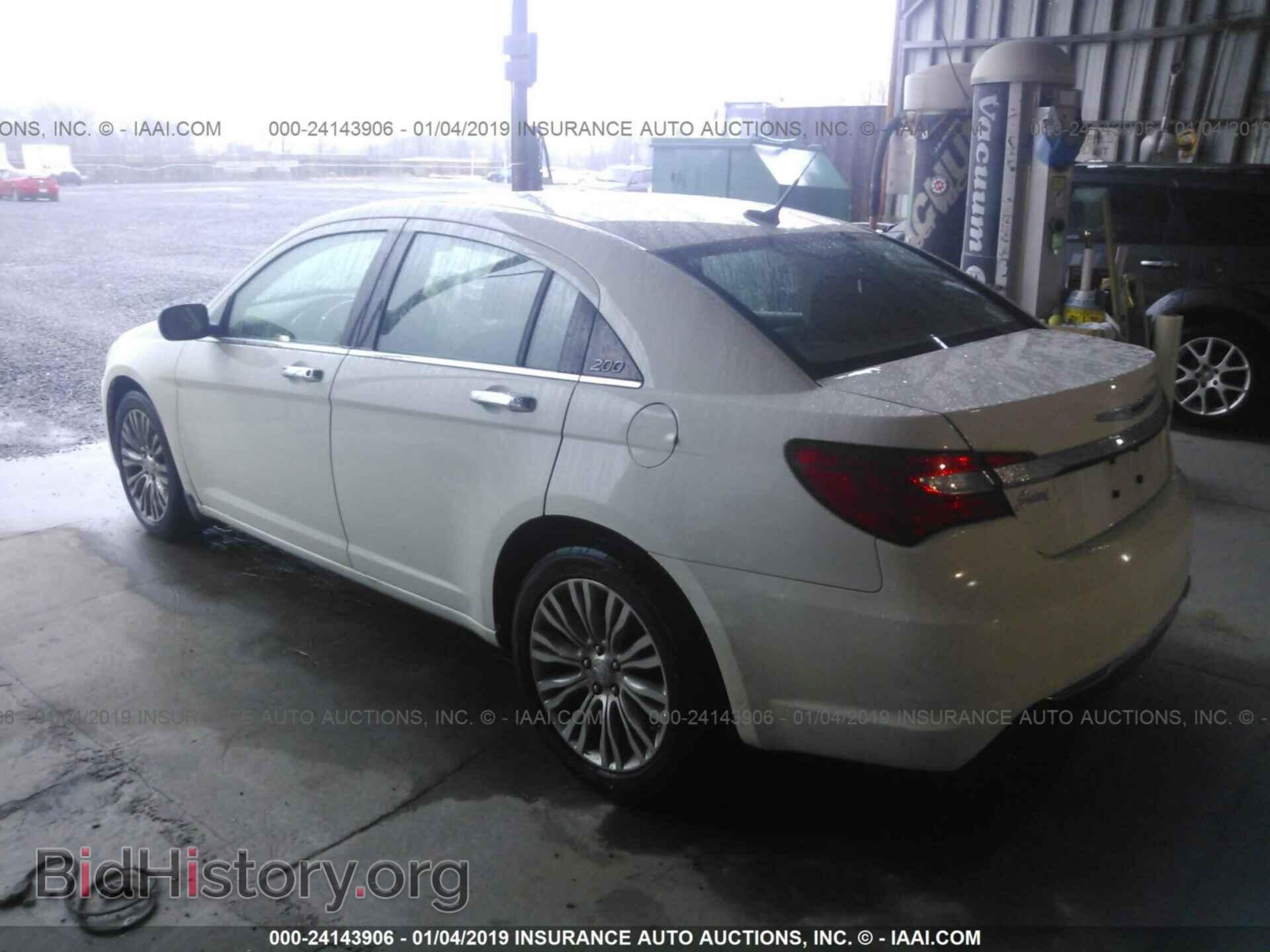 2011 CHRYSLER 200 - VIN: 1C3BC2FG8BN503270 - Photo 3