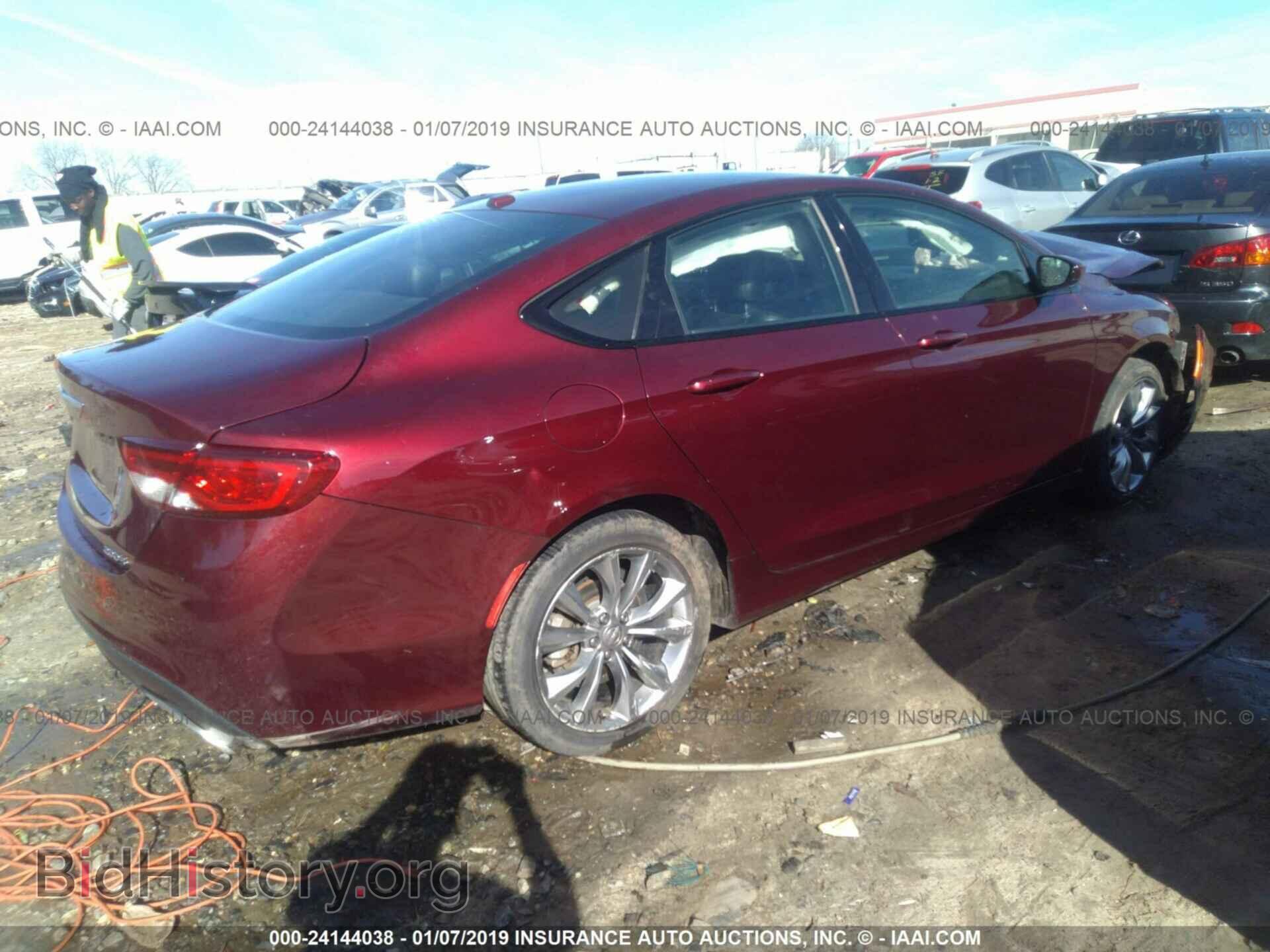 2015 CHRYSLER 200 - VIN: 1C3CCCBBXFN725822 - Photo 4