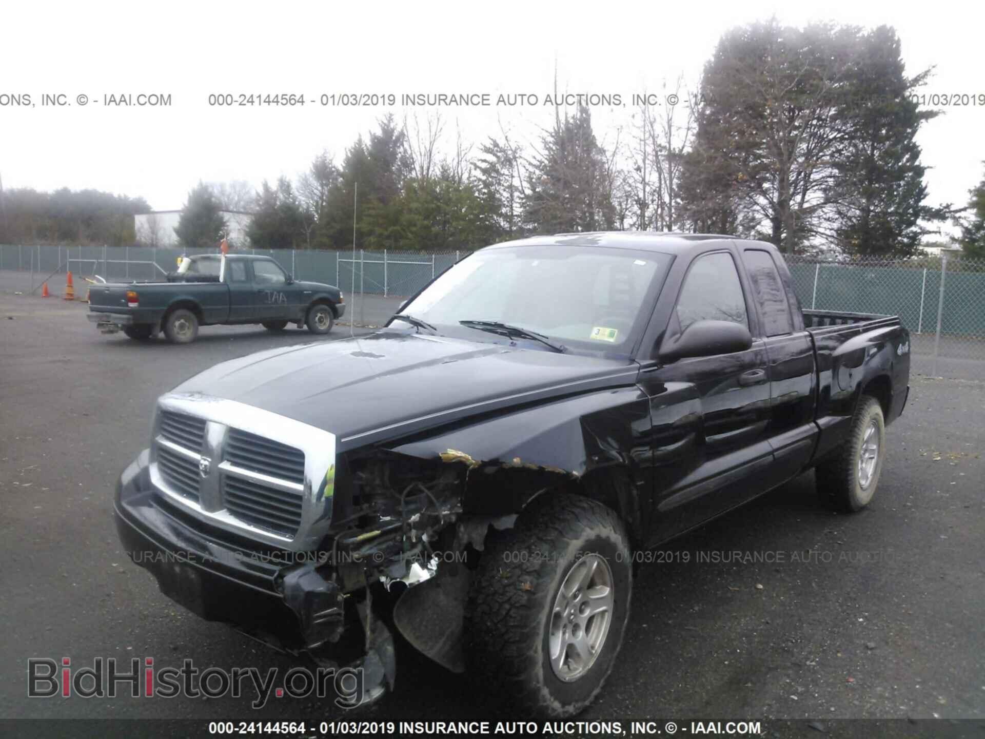 2005 DODGE DAKOTA - VIN: 1D7HW52N55S256997 - Фото 2