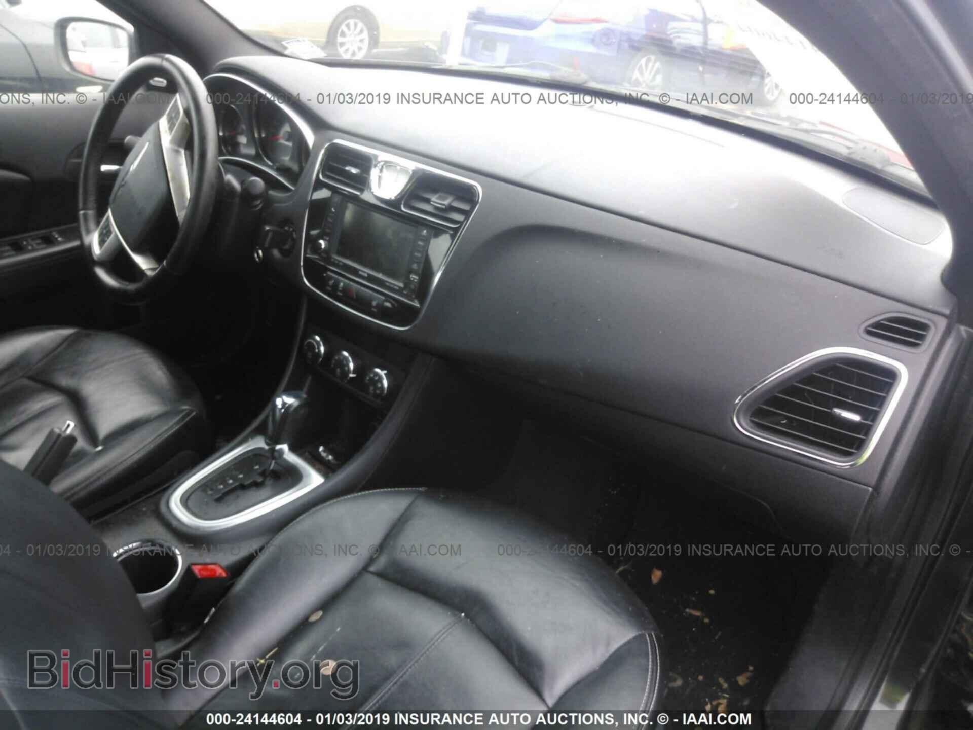 2011 CHRYSLER 200 - VIN: 1C3BC2FG0BN517664 - Фото 5