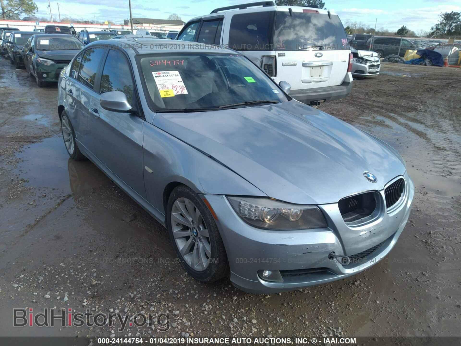 Photo WBAPH7C58BE676917 - BMW 328 2011