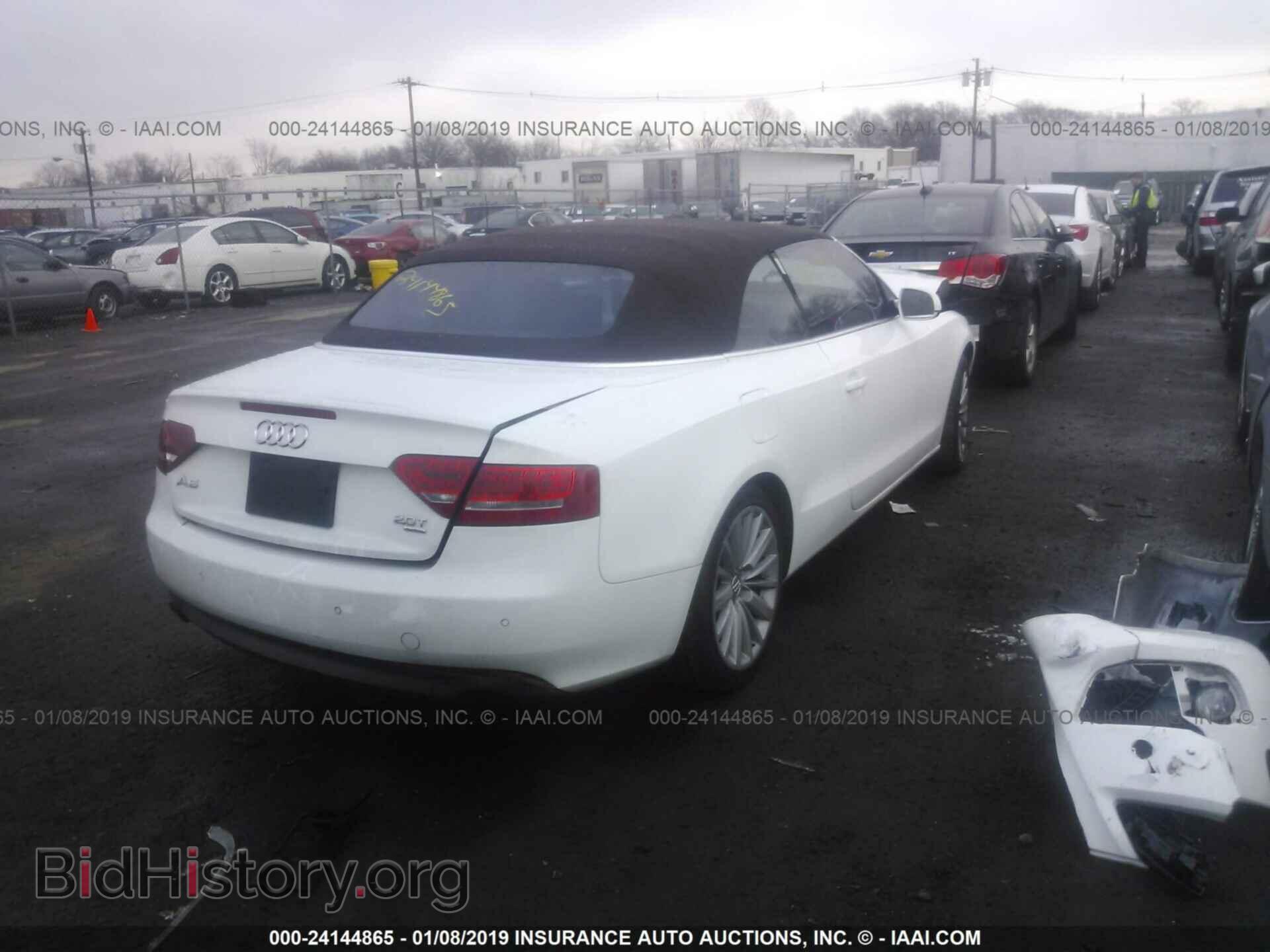 2011 AUDI A5 - VIN: WAUVFAFH4BN003011 - Фото 4