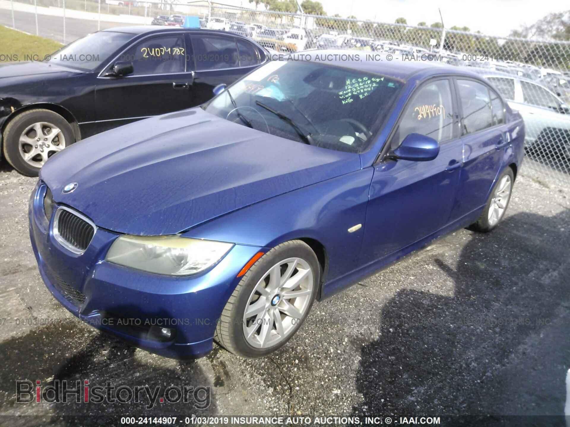 2011 BMW 328 - VIN: WBAPH7C51BE678041 - Фото 2