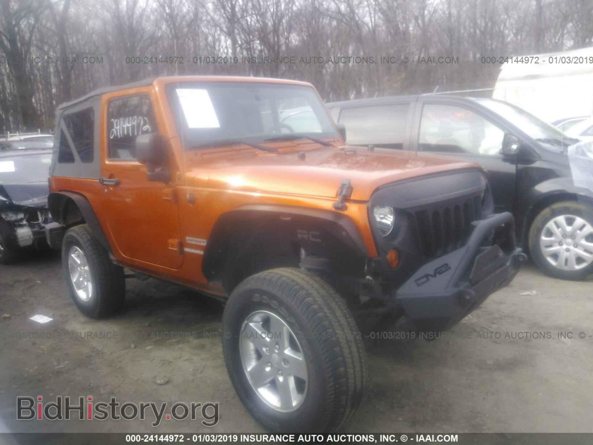 Фотография 1J4AA2D16BL528587 - JEEP WRANGLER 2011
