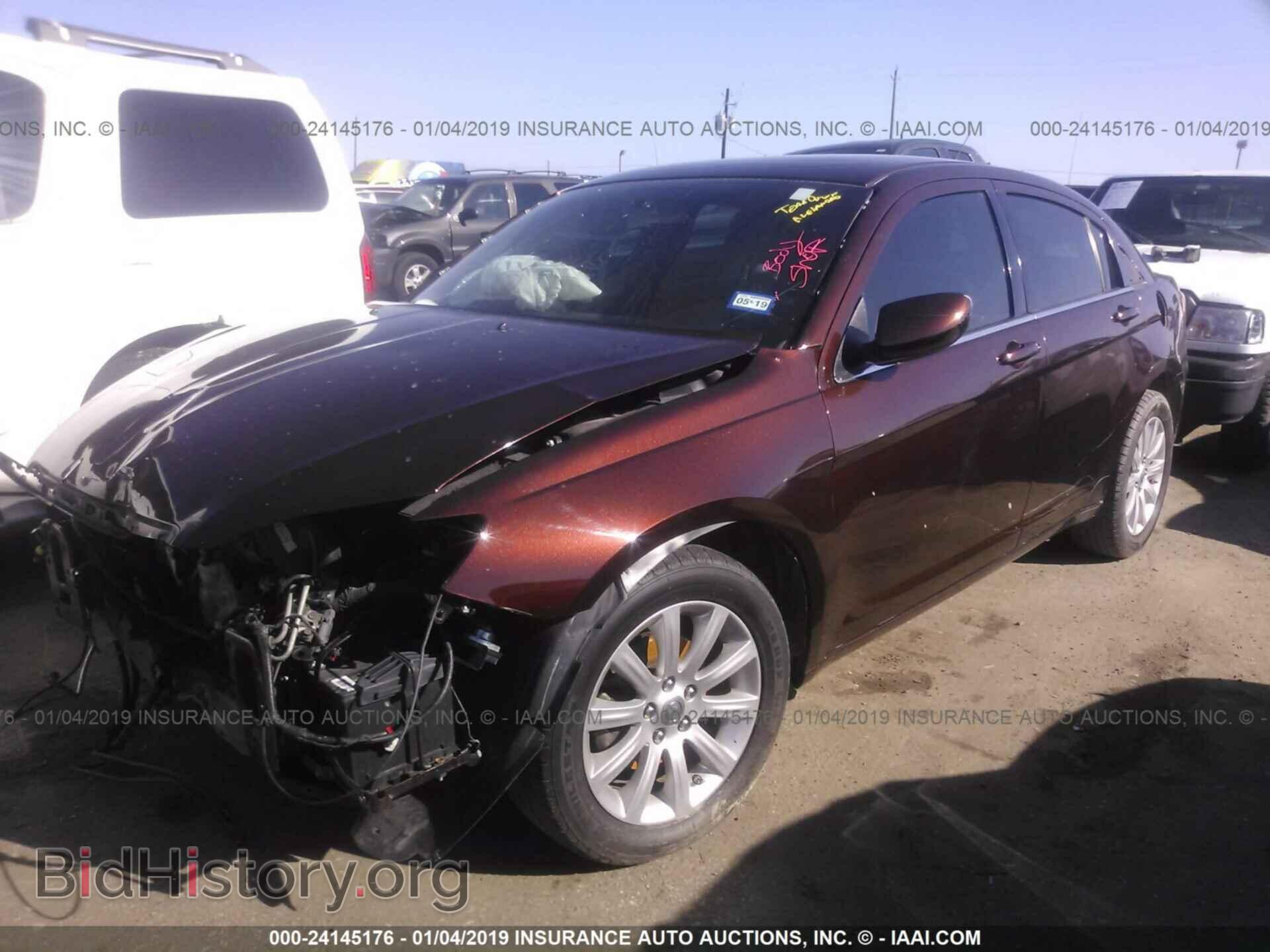 2013 CHRYSLER 200 - VIN: 1C3CCBBG2DN703364 - Photo 2