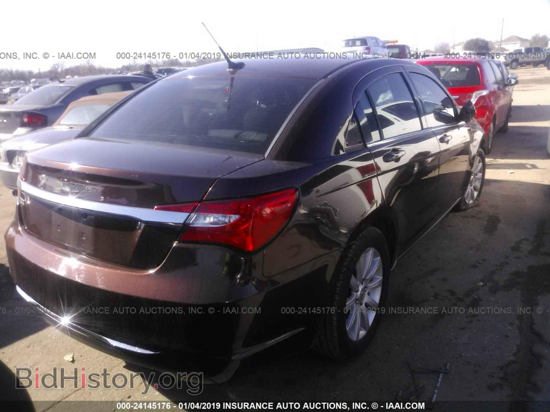 2013 CHRYSLER 200 - VIN: 1C3CCBBG2DN703364 - Photo 4
