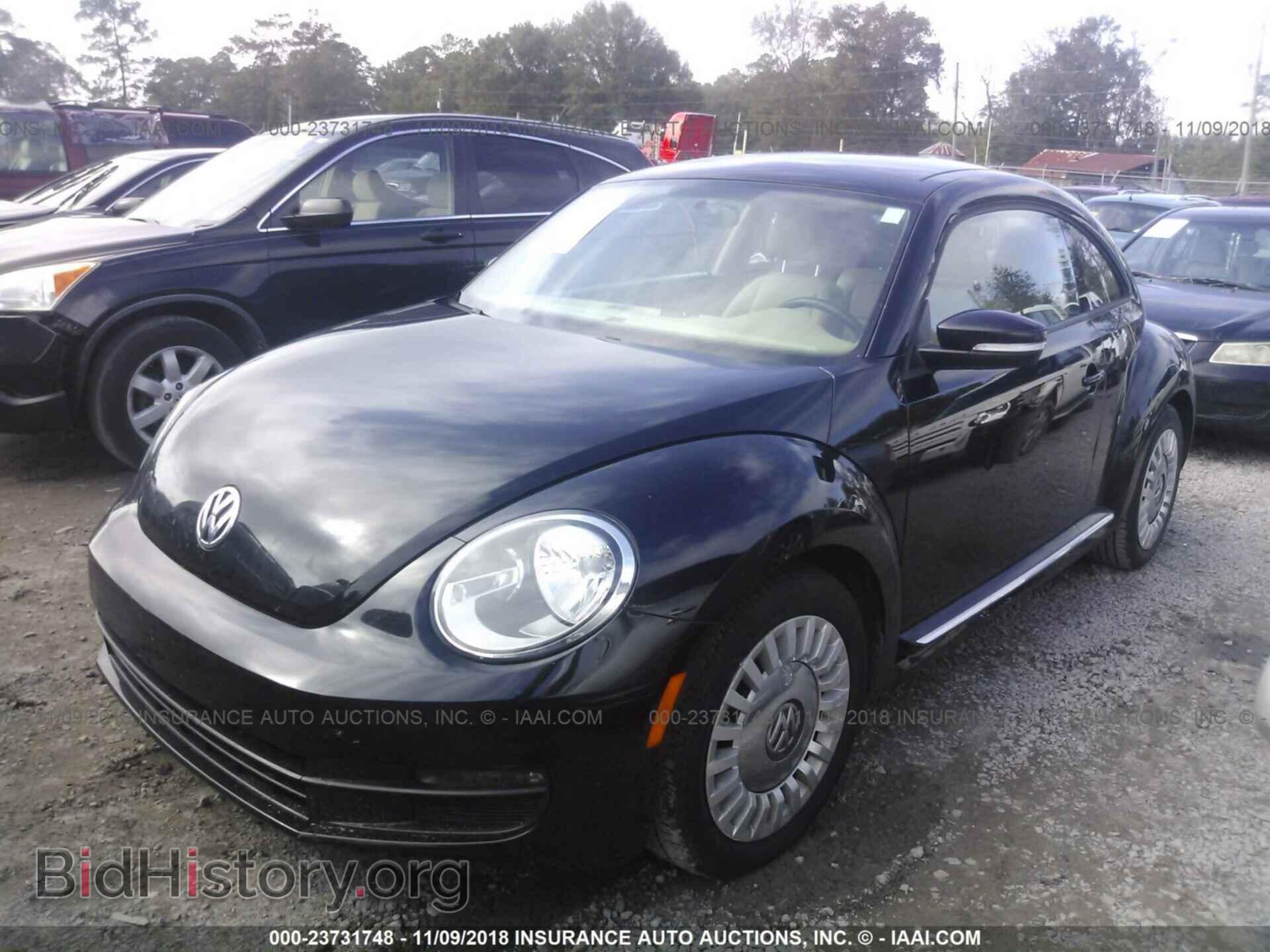 2014 VOLKSWAGEN BEETLE - VIN: 3VWJP7AT6EM626798 - Фото 2