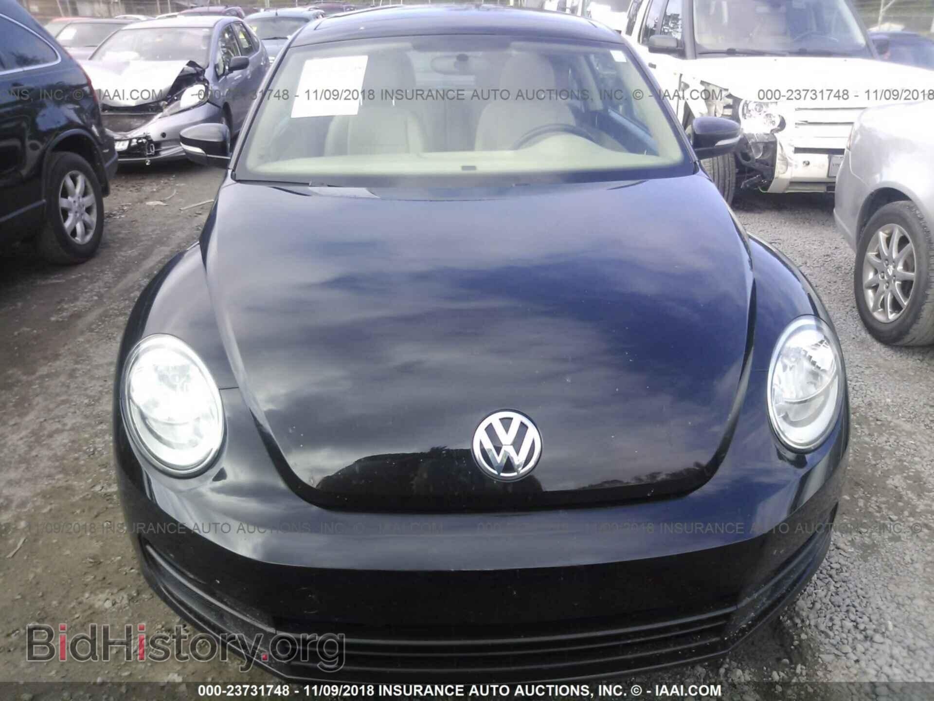 2014 VOLKSWAGEN BEETLE - VIN: 3VWJP7AT6EM626798 - Фото 6