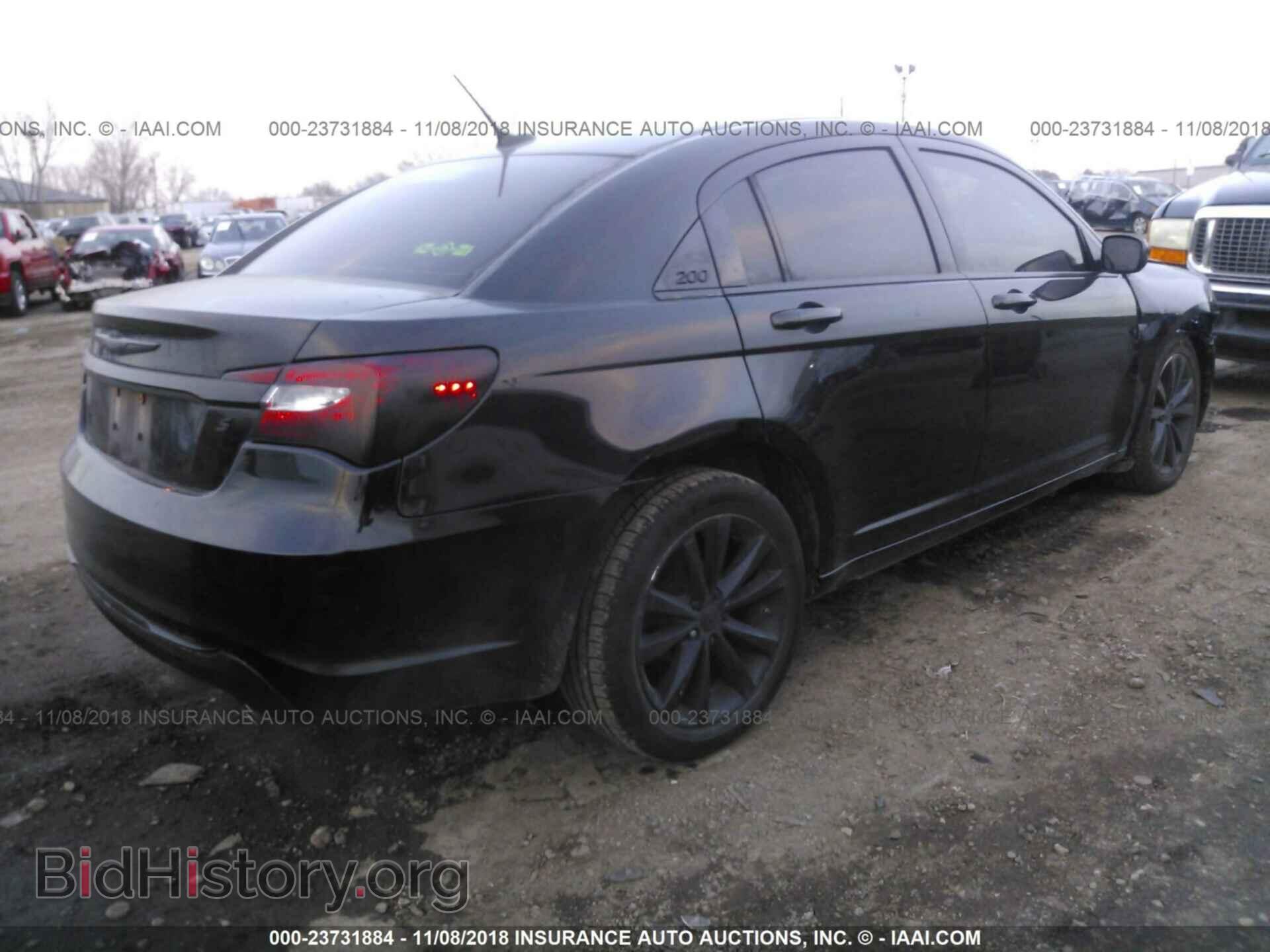 2012 CHRYSLER 200 - VIN: 1C3CCBHG2CN166310 - Фото 4