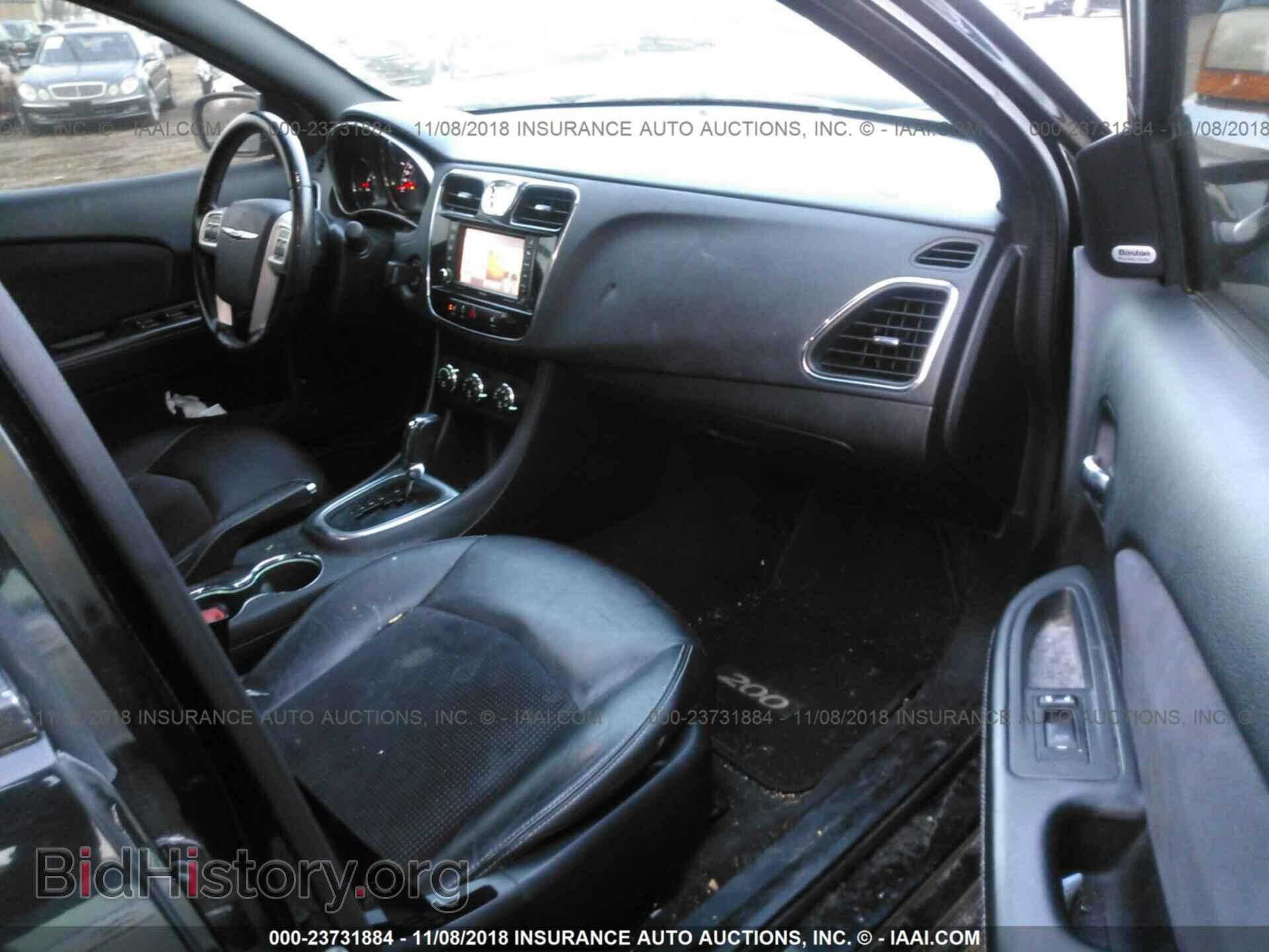 2012 CHRYSLER 200 - VIN: 1C3CCBHG2CN166310 - Фото 5