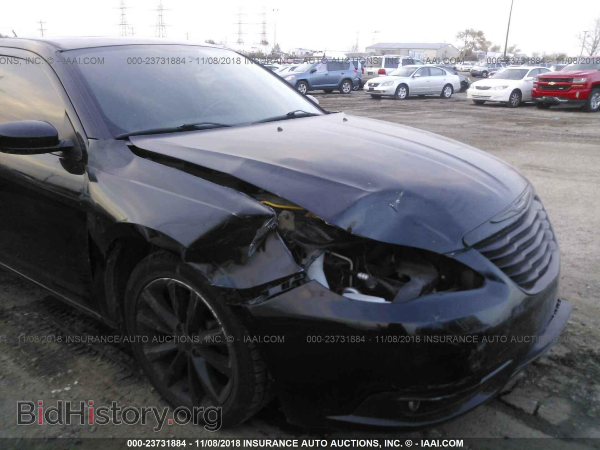 2012 CHRYSLER 200 - VIN: 1C3CCBHG2CN166310 - Фото 6