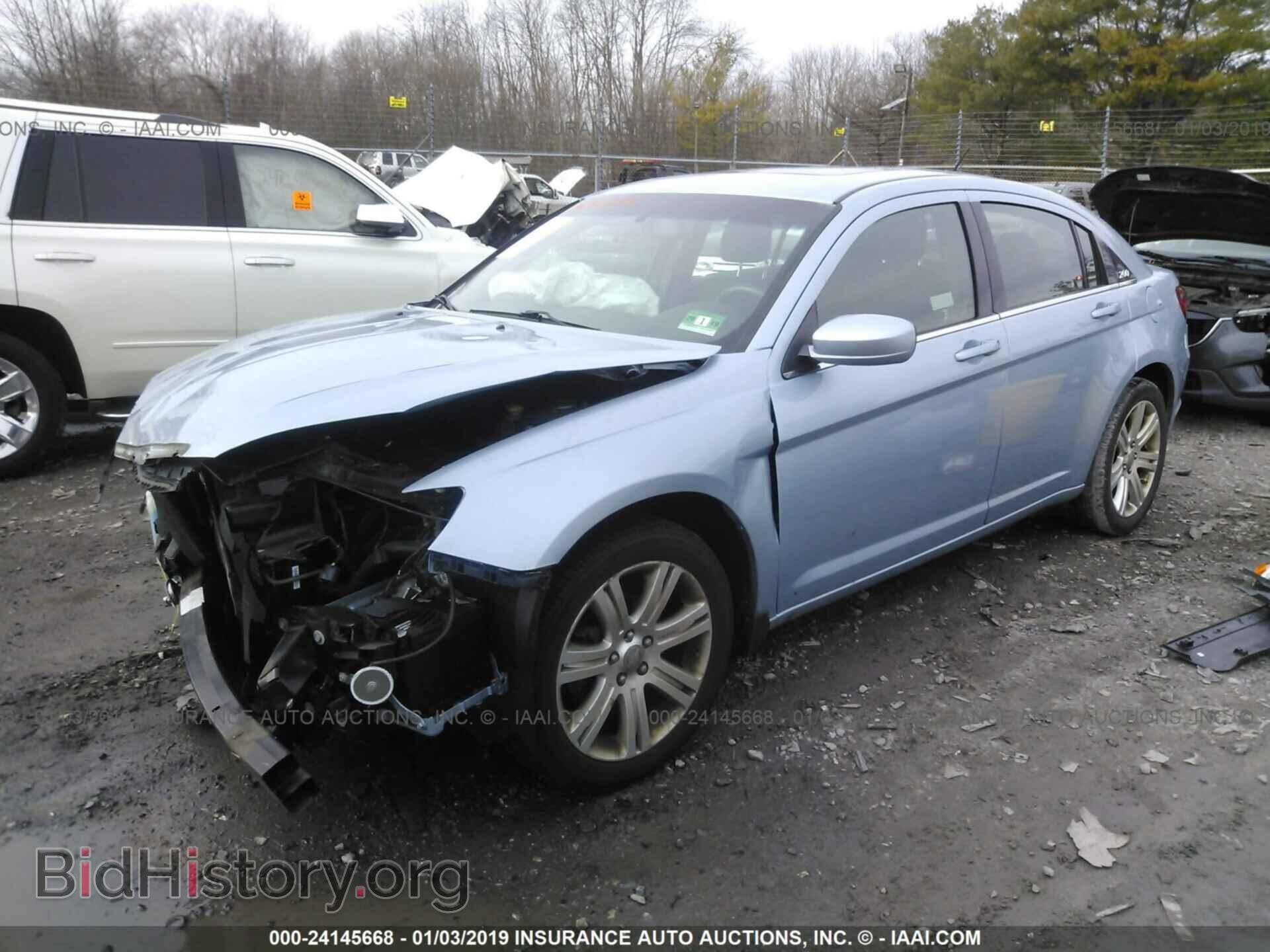 2012 CHRYSLER 200 - VIN: 1C3CCBBB5CN139907 - Фото 2