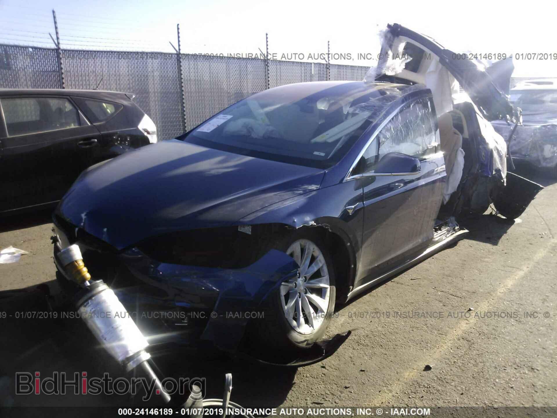 2017 TESLA MODEL X - VIN: 5YJXCBE25HF043225 - Фото 2