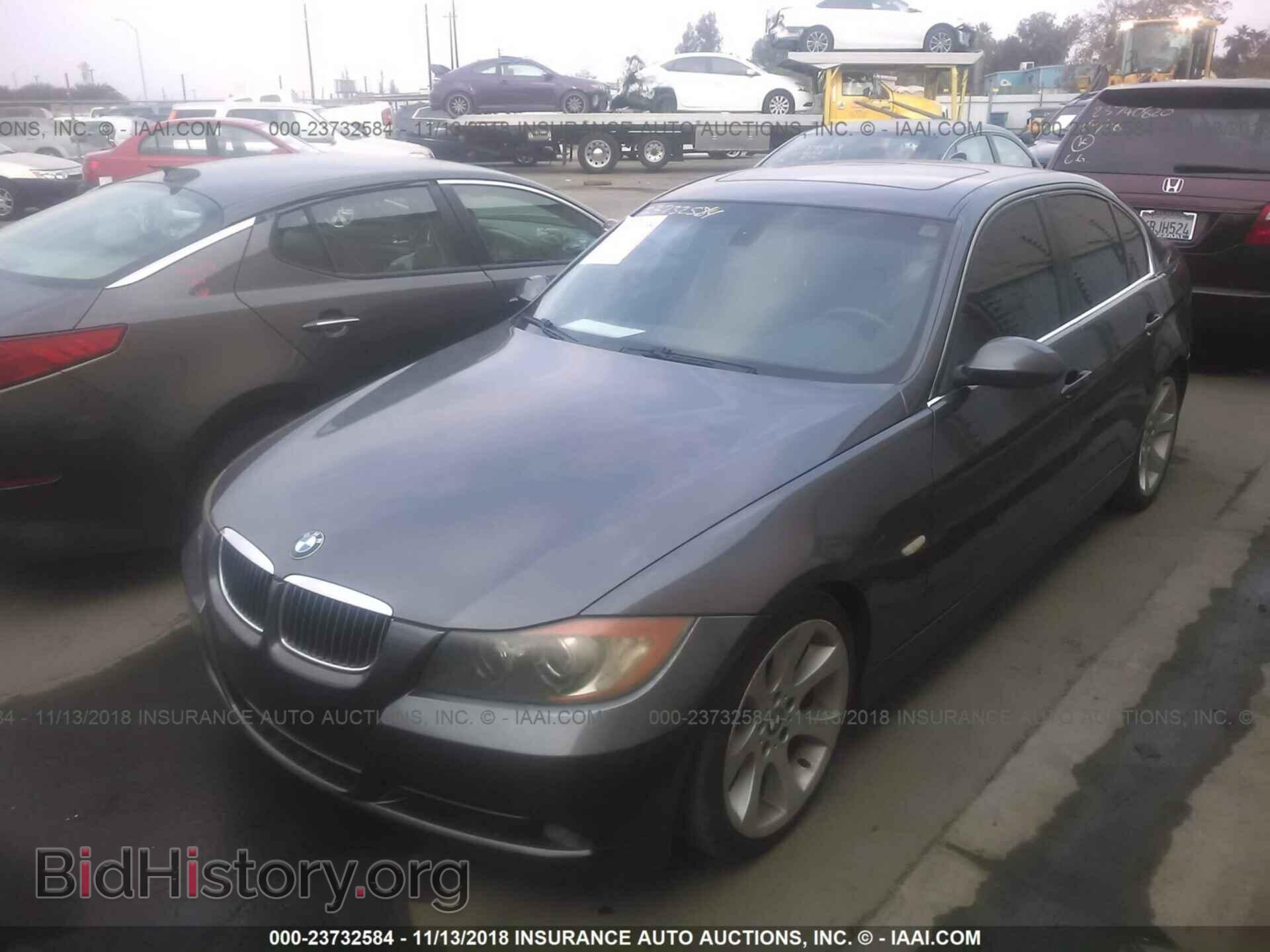 2006 BMW 330 - VIN: WBAVB33556KR80120 - Фото 2