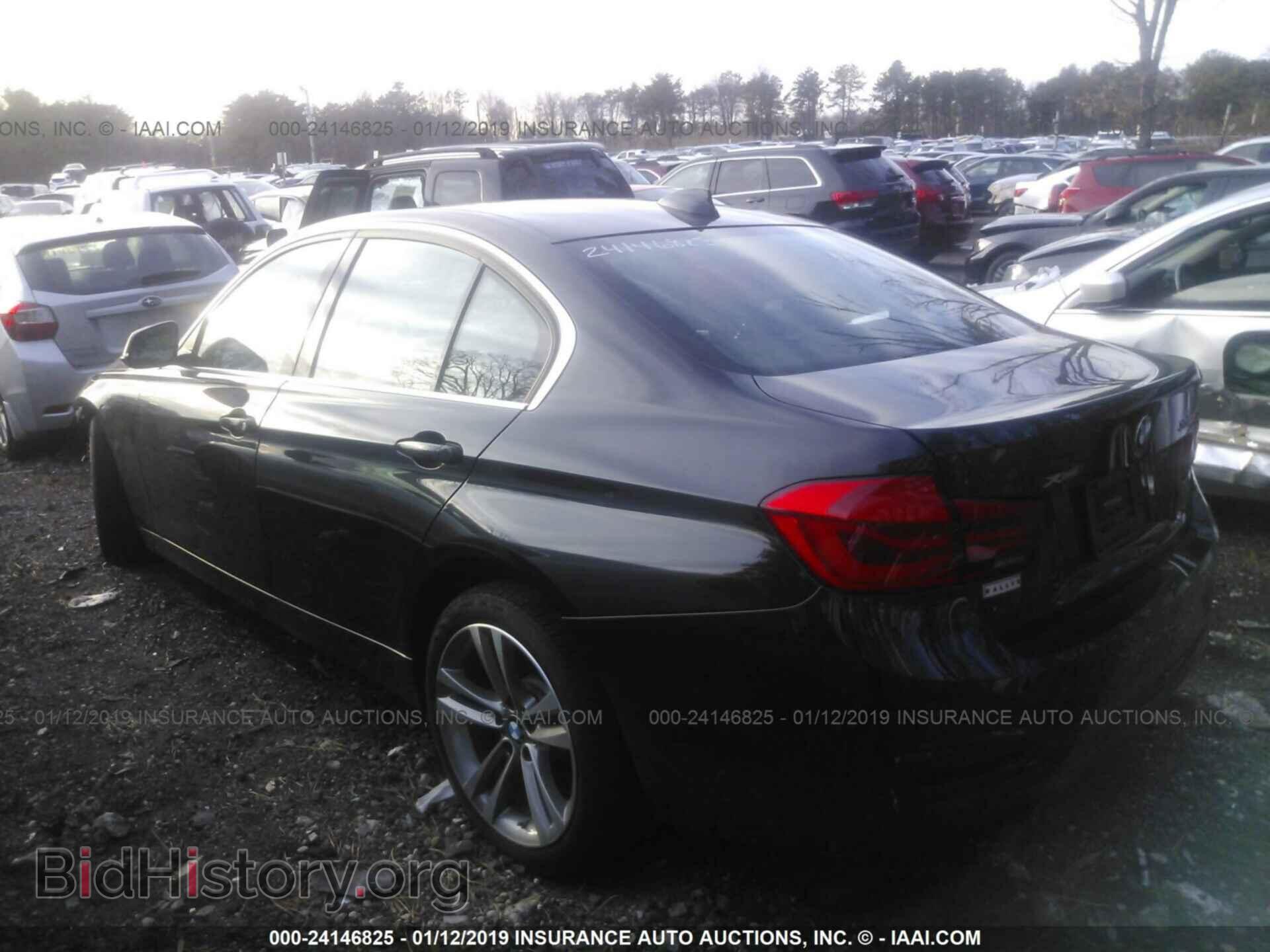 2018 BMW 330 - VIN: WBA8D9G55JNU70037 - Фото 3