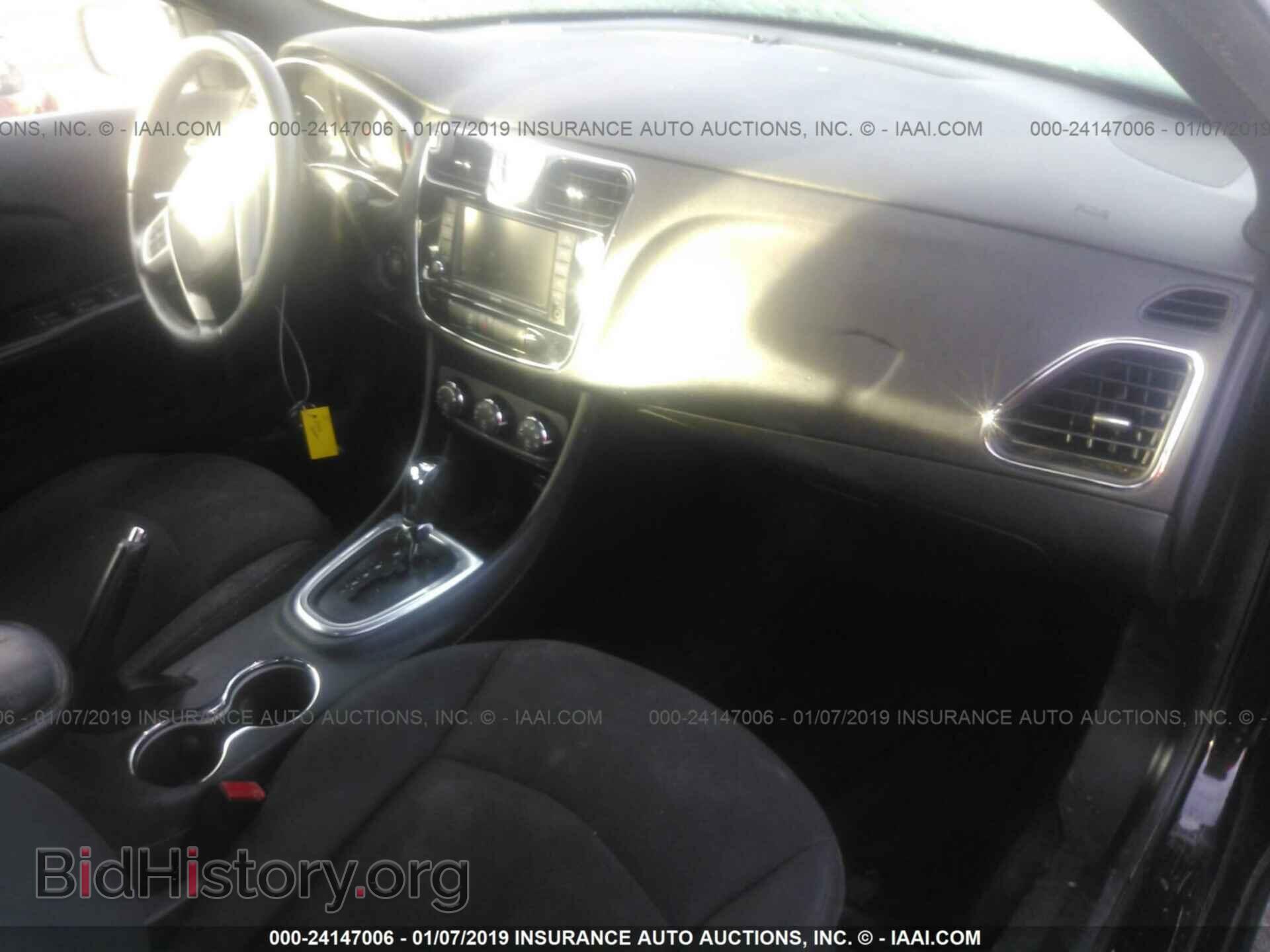 2014 CHRYSLER 200 - VIN: 1C3CCBBG9EN197517 - Фото 5