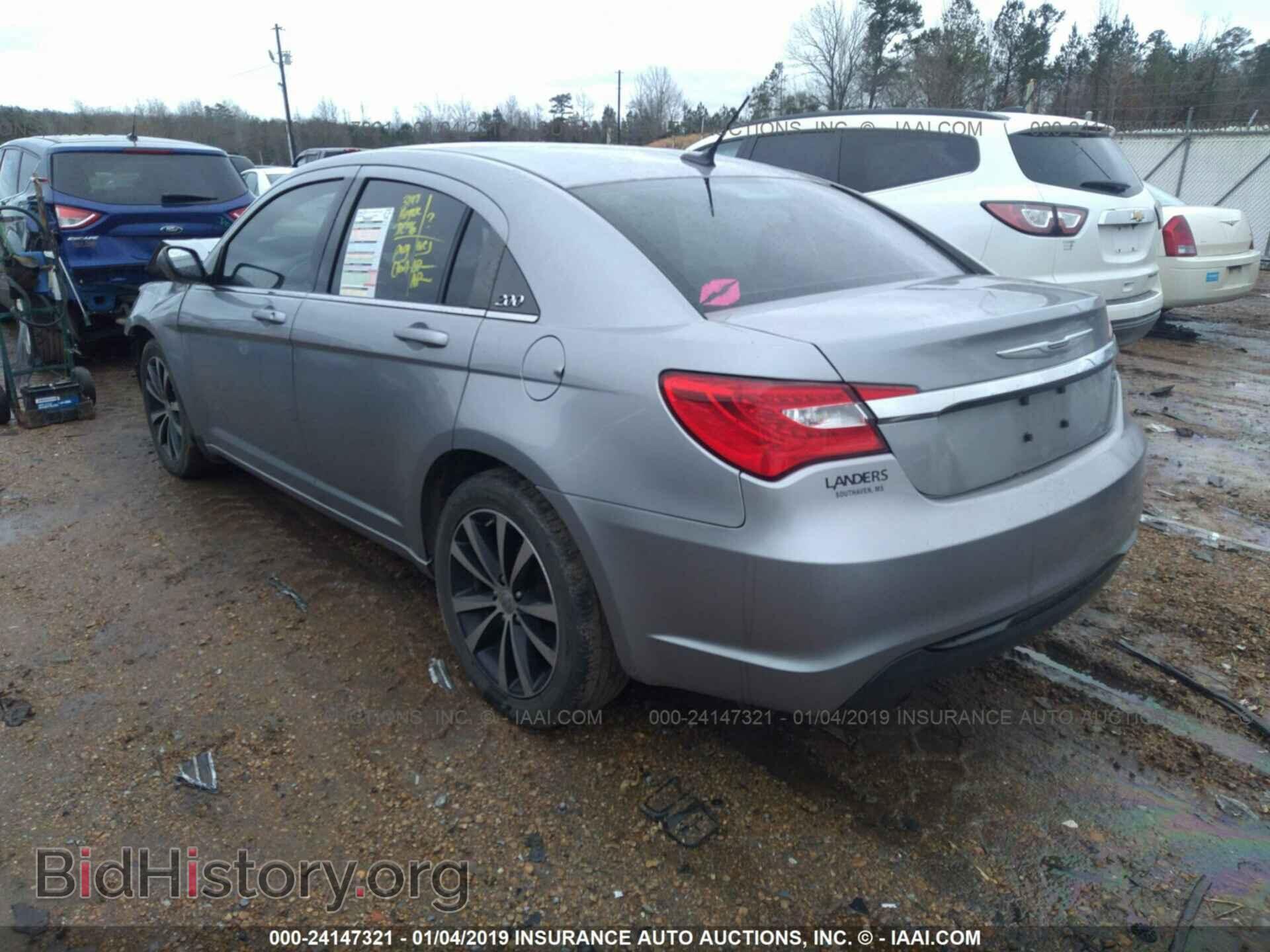 2013 CHRYSLER 200 - VIN: 1C3CCBCG2DN522716 - Фото 3