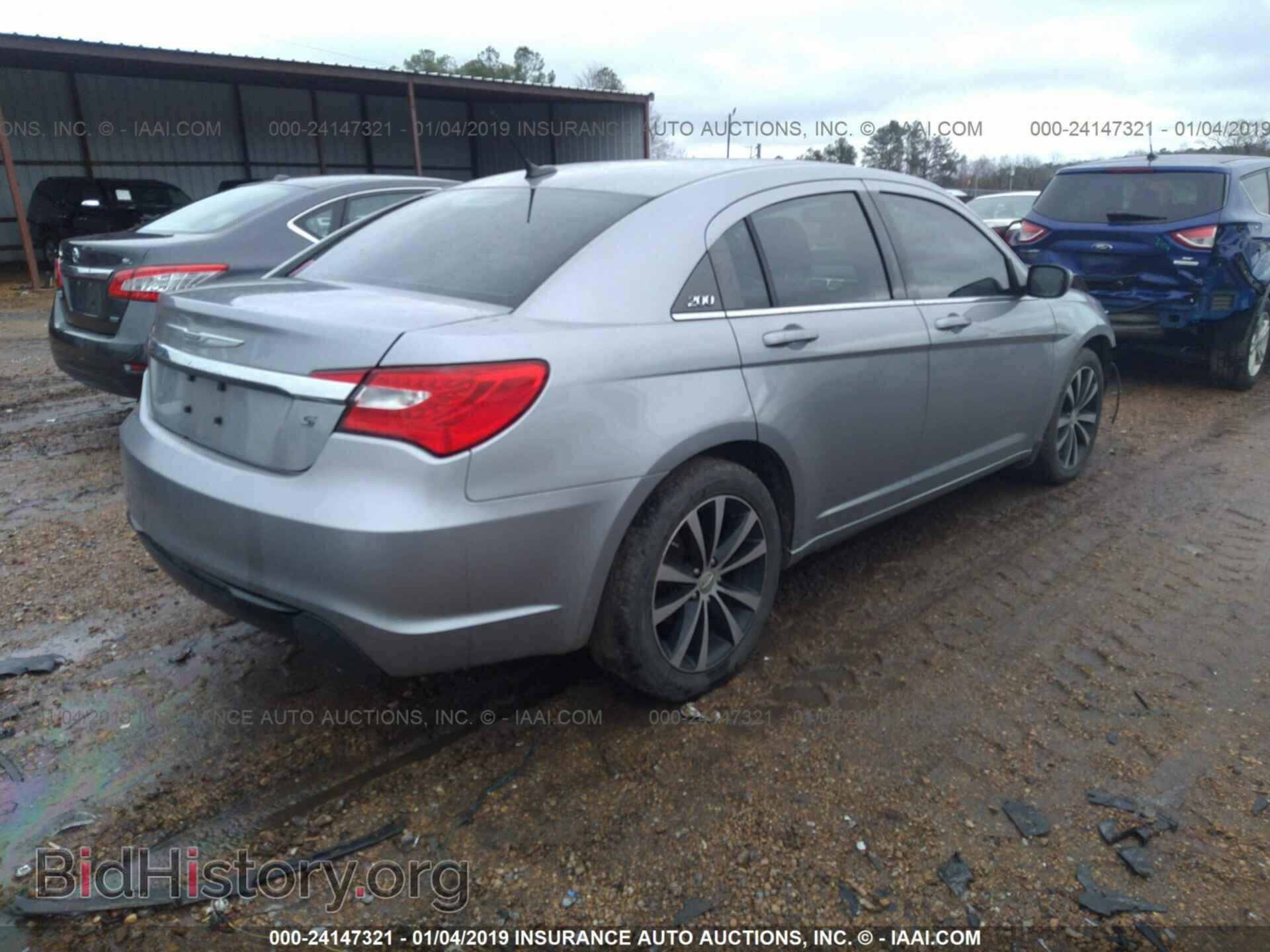 2013 CHRYSLER 200 - VIN: 1C3CCBCG2DN522716 - Фото 4