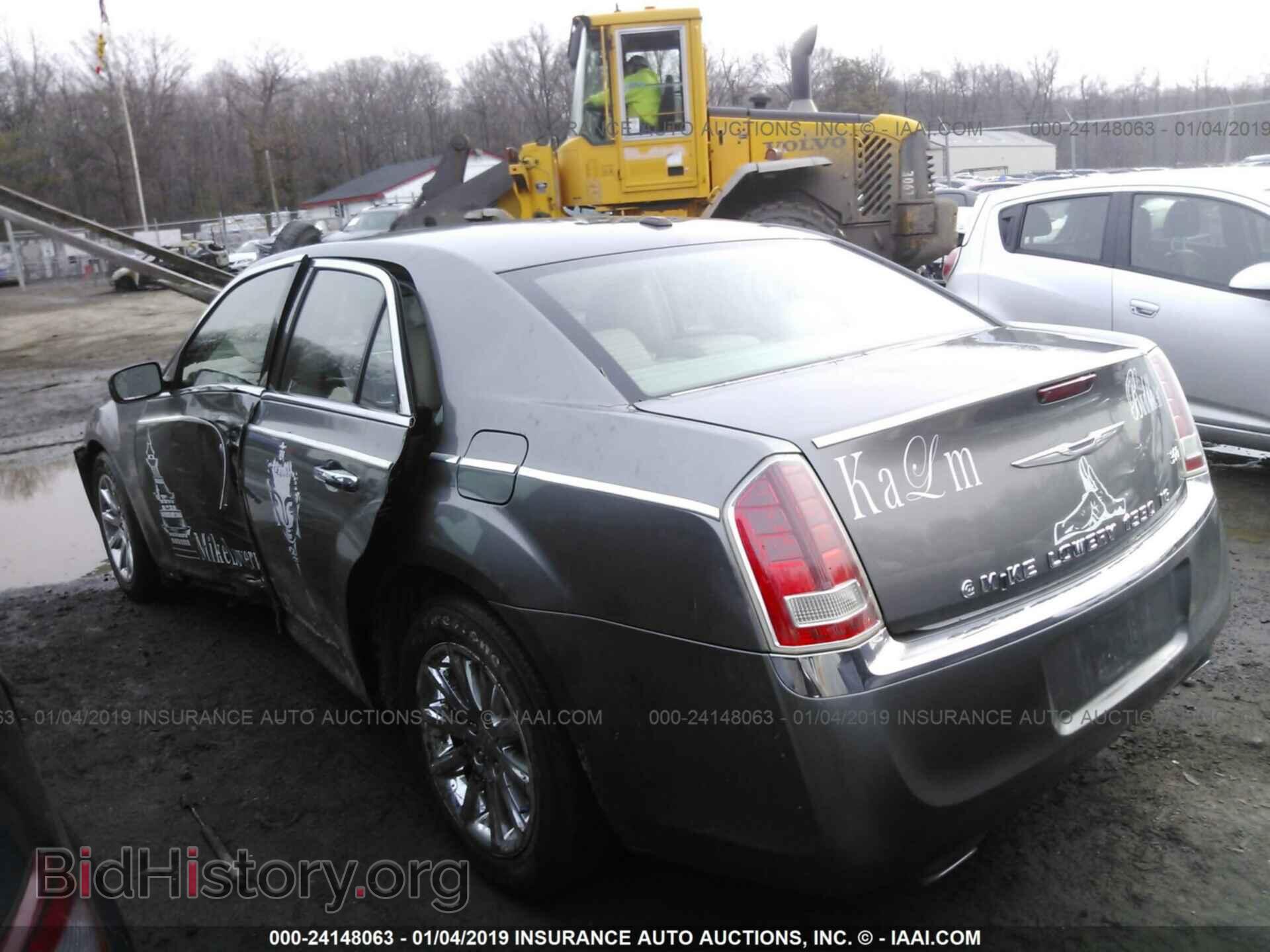 2011 CHRYSLER 300 - VIN: 2C3CA5CG5BH592417 - Фото 3