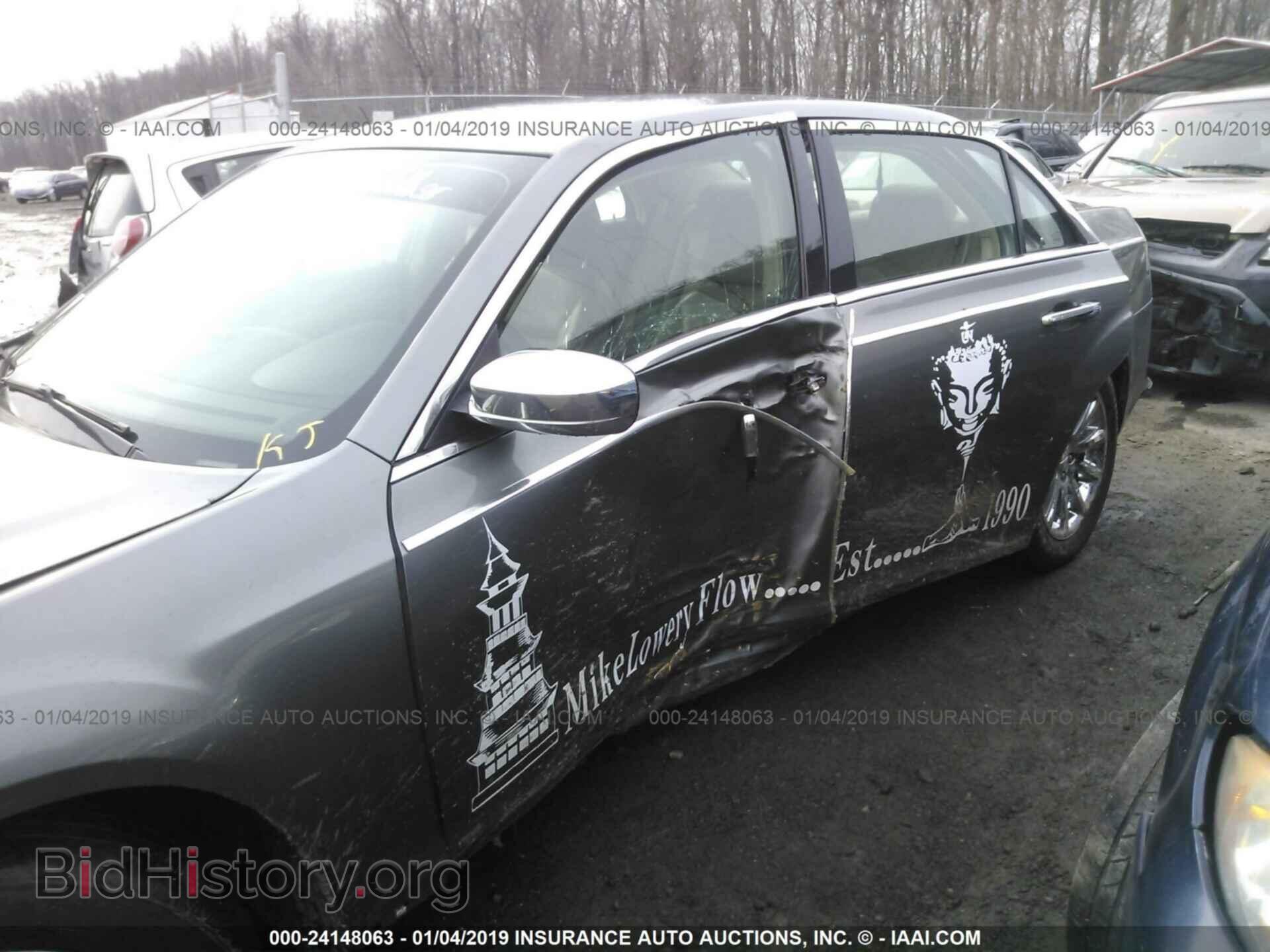 2011 CHRYSLER 300 - VIN: 2C3CA5CG5BH592417 - Фото 6