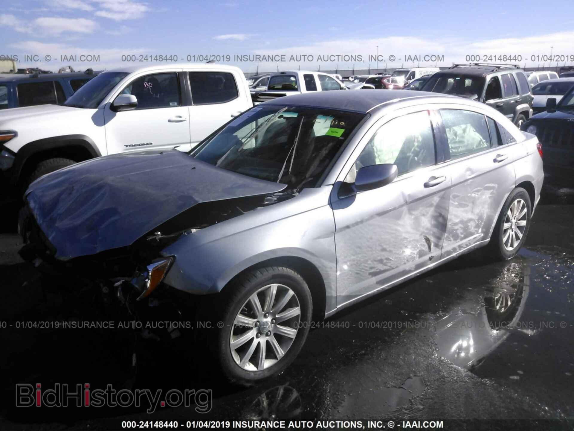 2014 CHRYSLER 200 - VIN: 1C3CCBBG0EN114900 - Фото 2