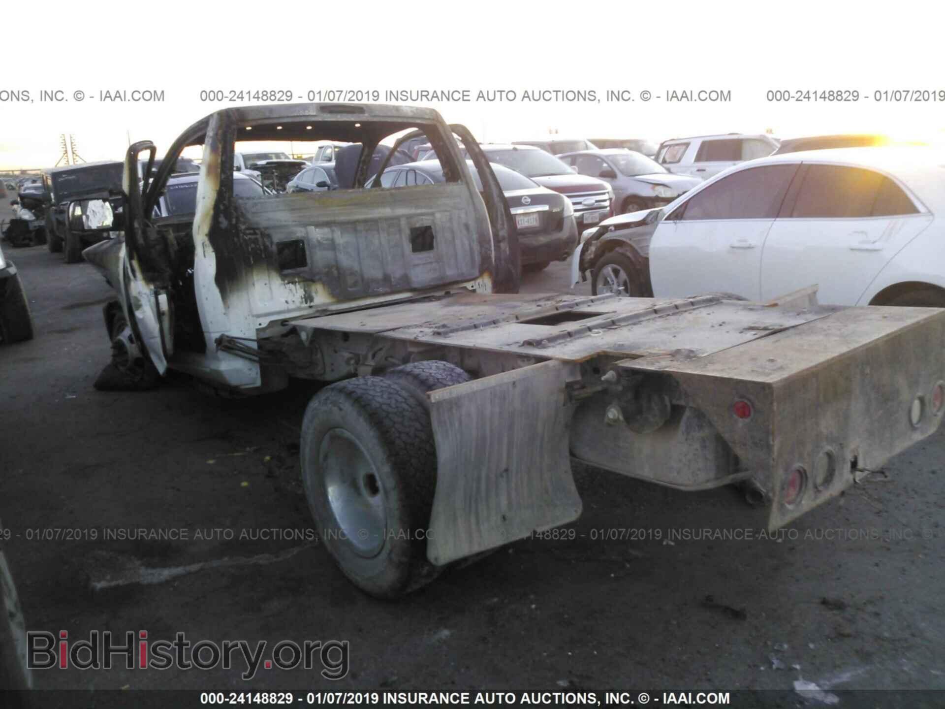 2013 RAM 3500 - VIN: 3C7WRTAL4DG602785 - Photo 3