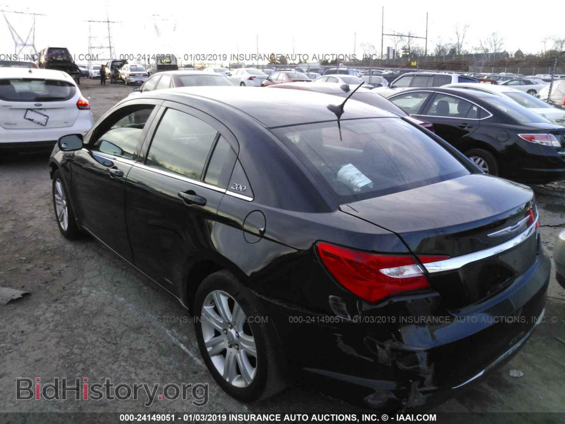 2012 CHRYSLER 200 - VIN: 1C3CCBBB1CN210536 - Фото 3