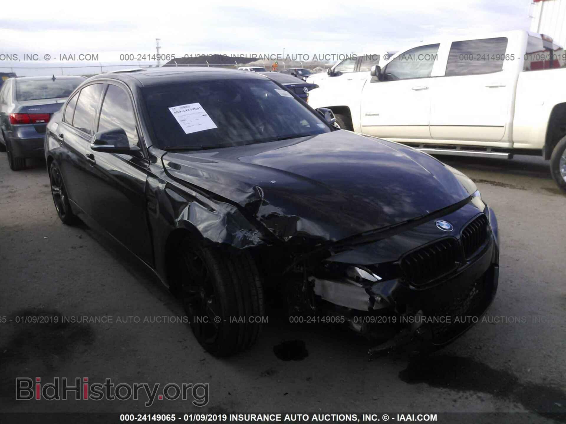 Photo WBA3A9C56EF477717 - BMW 335 2014