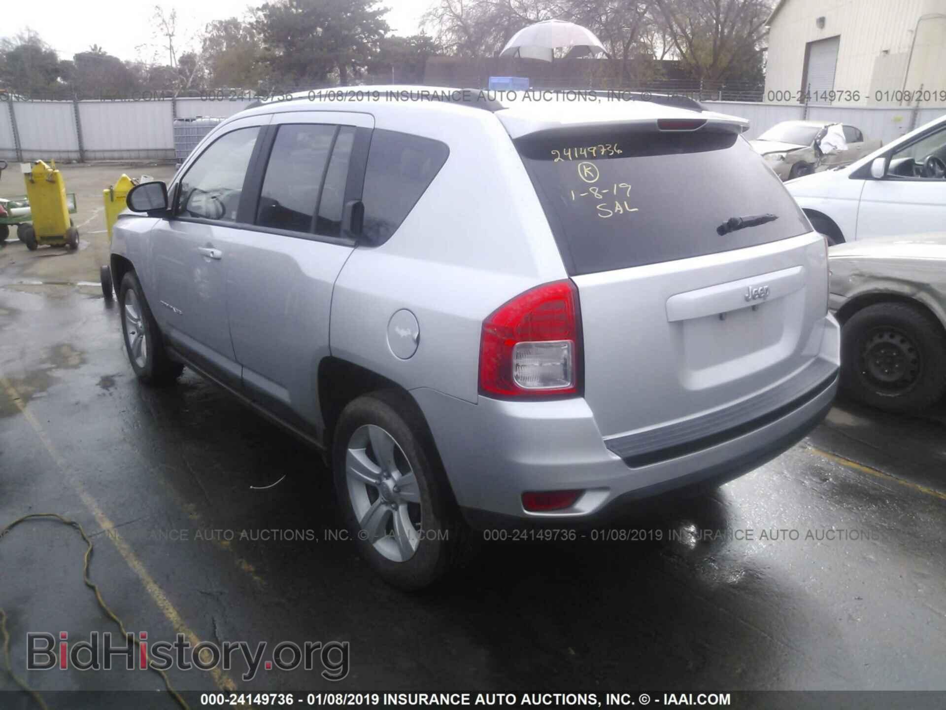 2011 JEEP COMPASS - VIN: 1J4NT1FB6BD228120 - Фото 3
