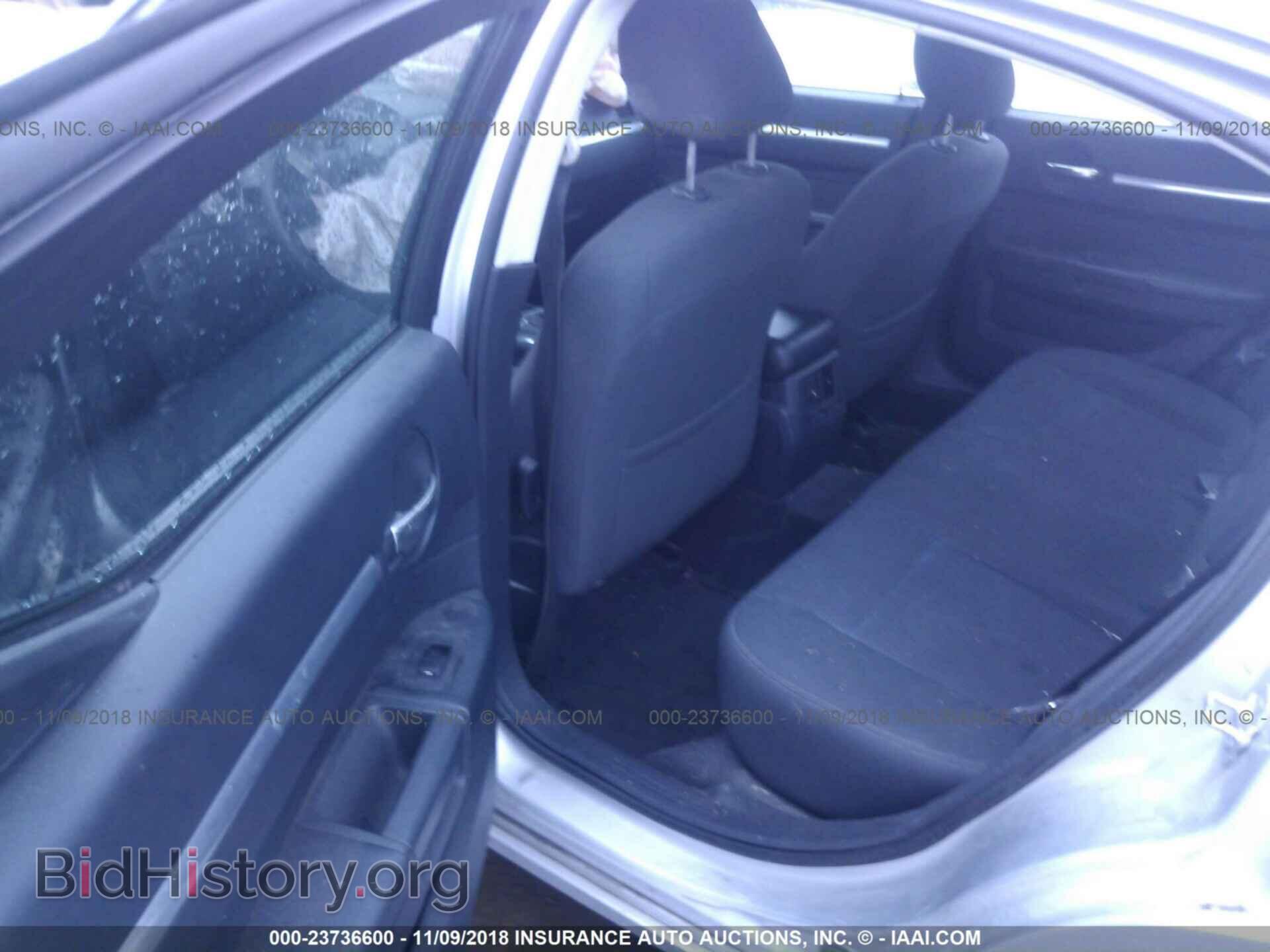 2010 DODGE CHARGER - VIN: 2B3CA3CV4AH271791 - Фото 8