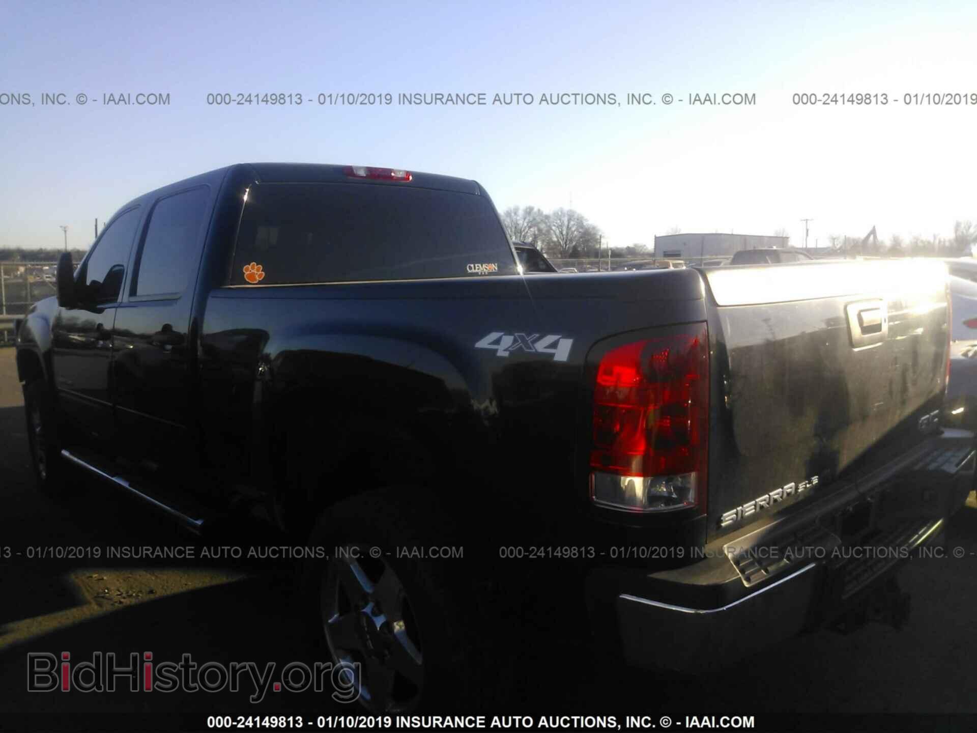 2013 GMC SIERRA - VIN: 1GT120C8XDF218563 - Фото 3